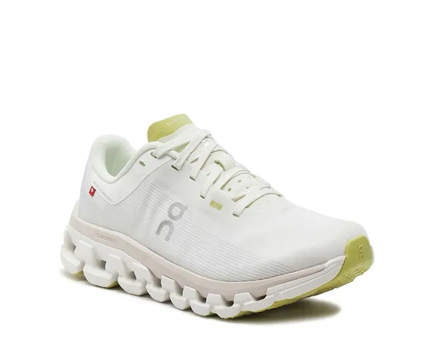On Cloudflow 4 W Snug Heel Lock Fit