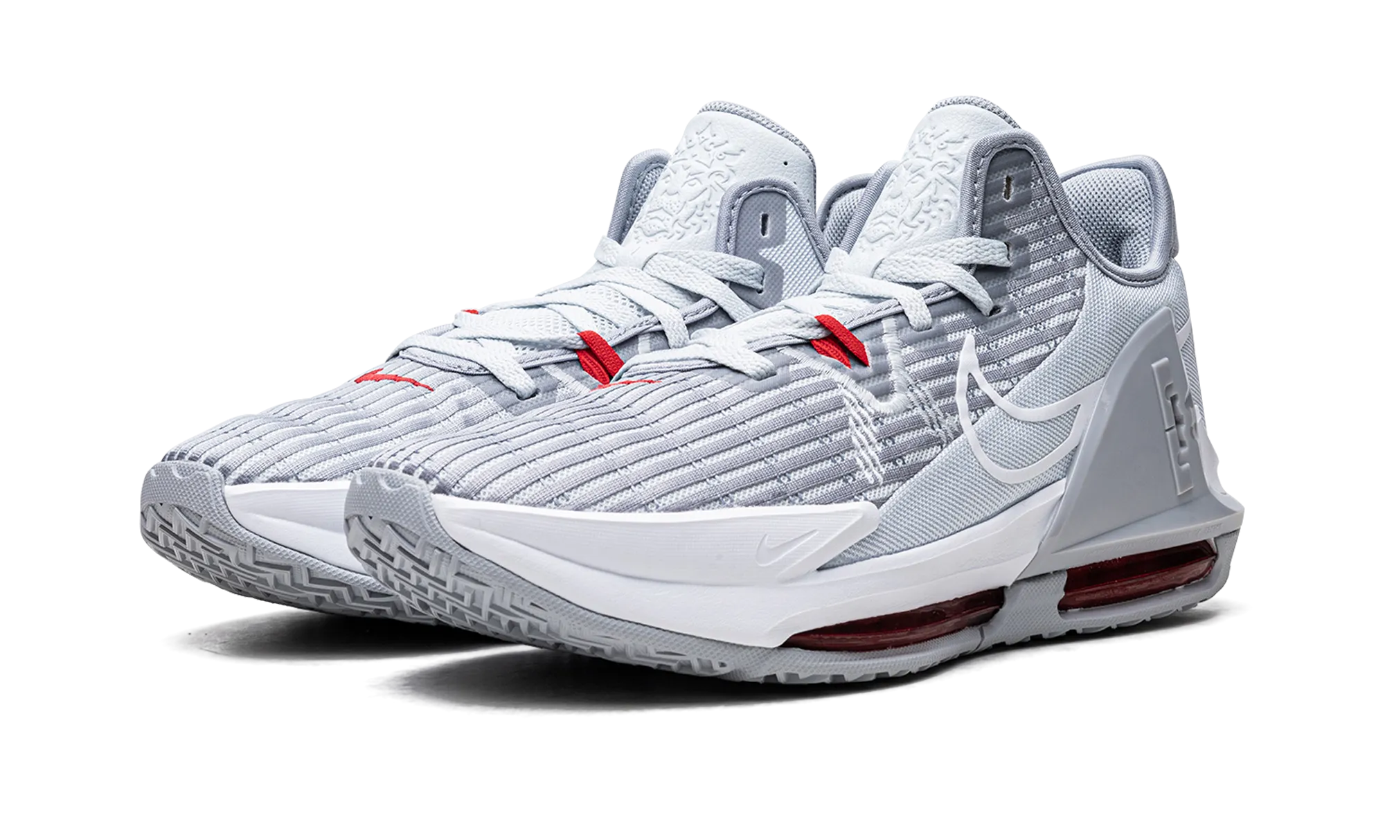LeBron Witness VI Compression Plate
