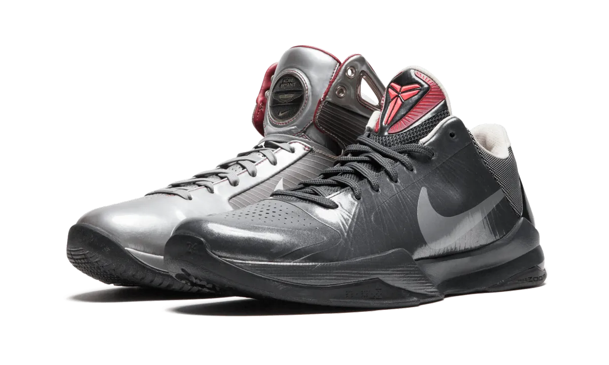 Kobe Bryant Aston Martin Pack Flexible Construction