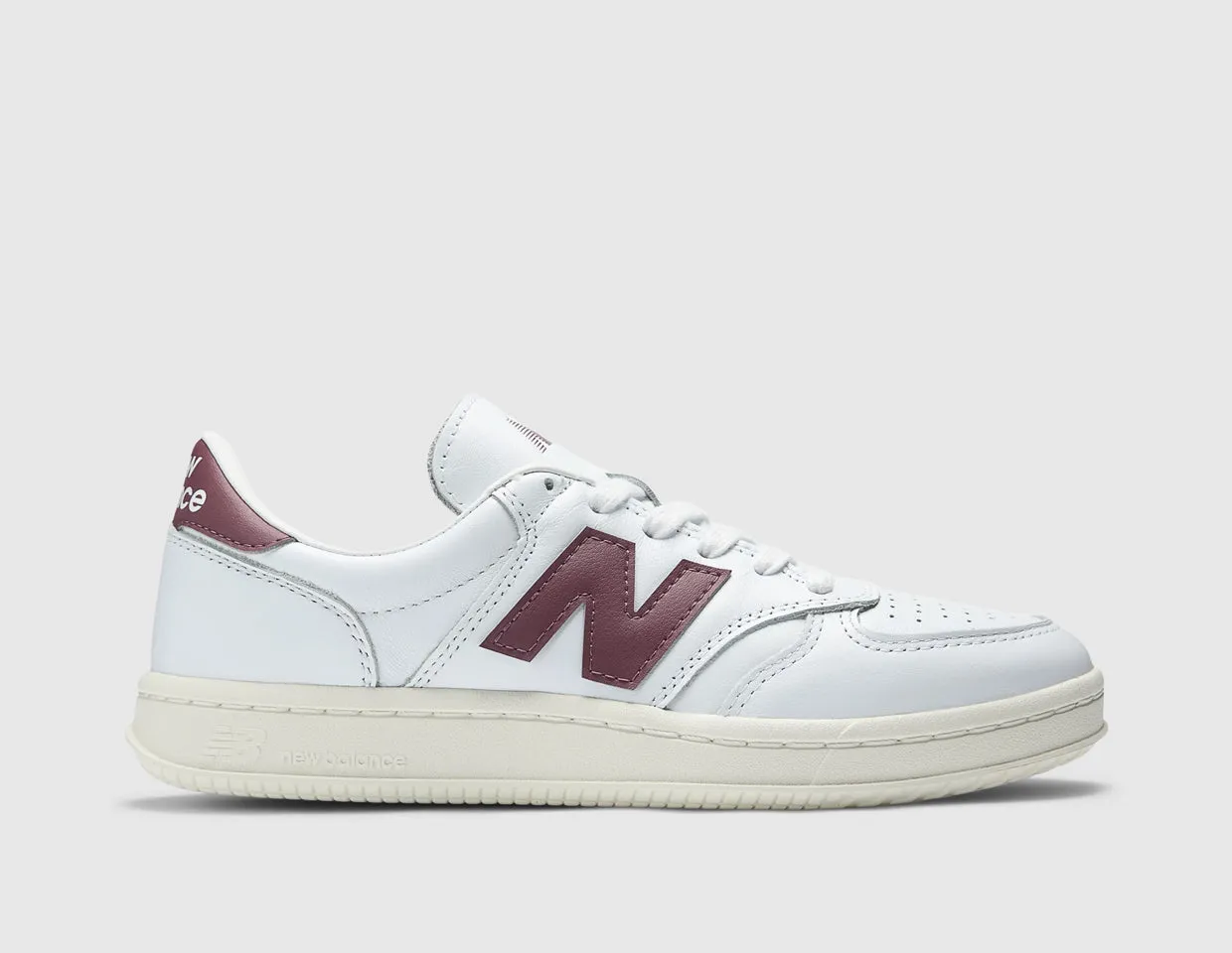 Waterproof Barrier Tech Daylight Style New Balance T500 White / Washed Burgundy