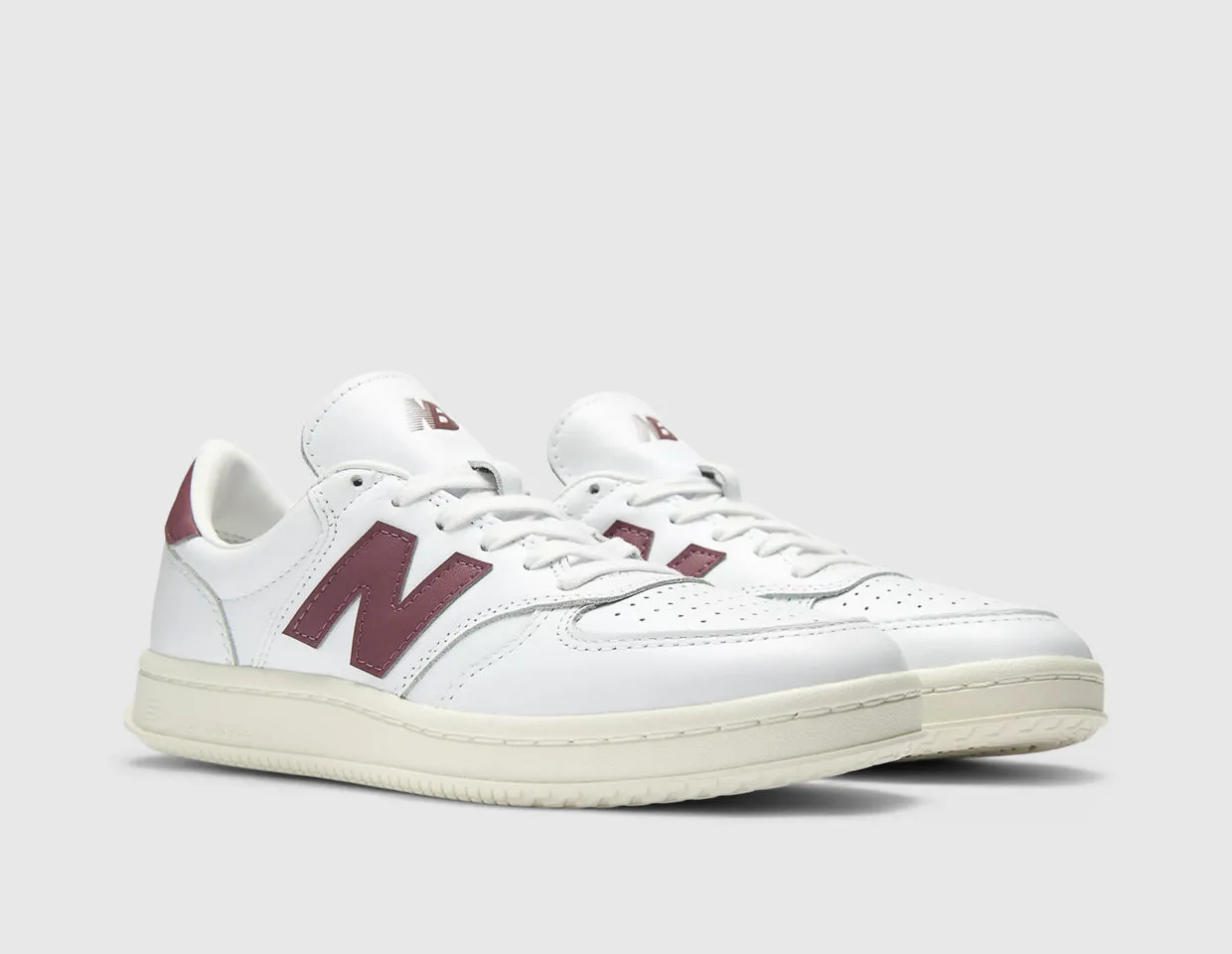Comfort Breath New Balance T500 White / Washed Burgundy