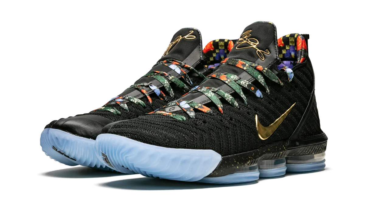 Lebron XVI KC "Watch The Throne" Comfort Fit Socks Dynamic Landing Zones