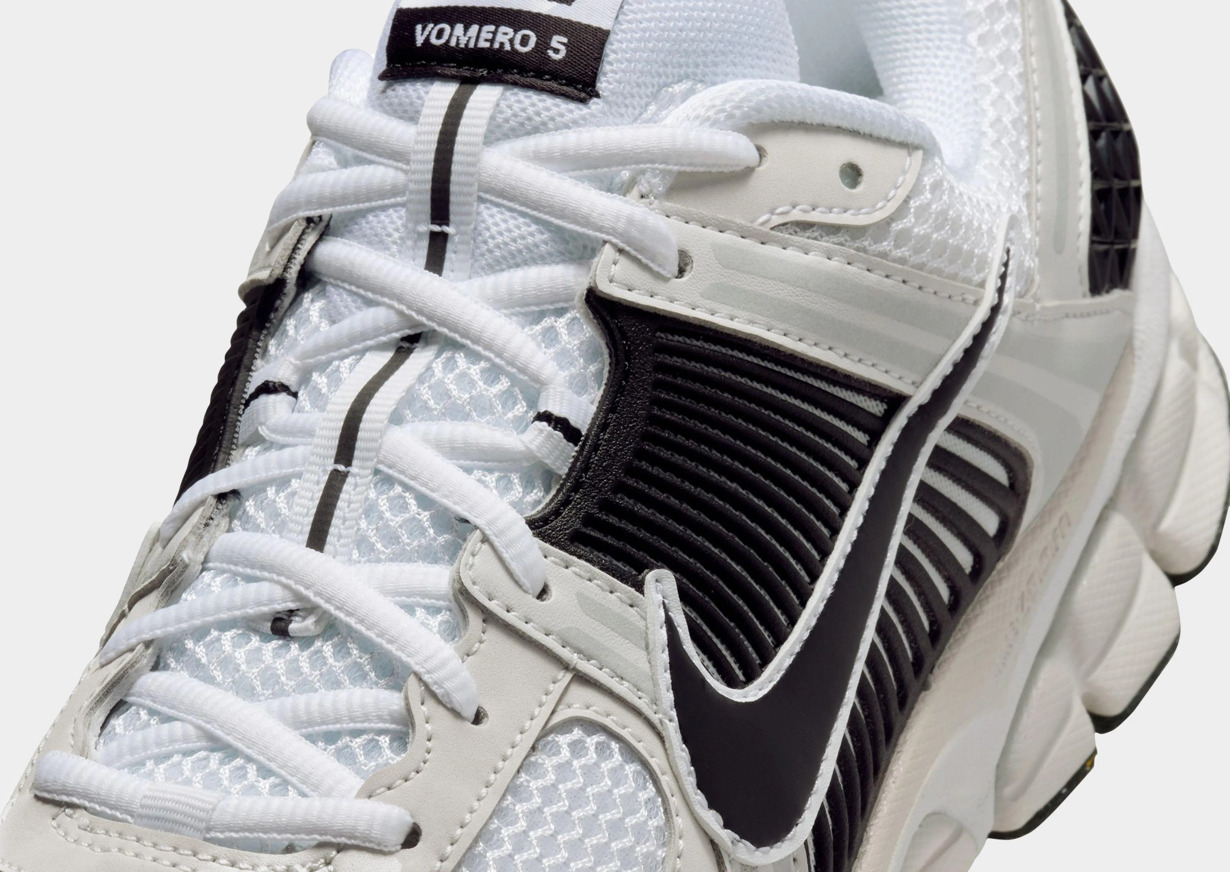 Zoom Vomero 5 High - end