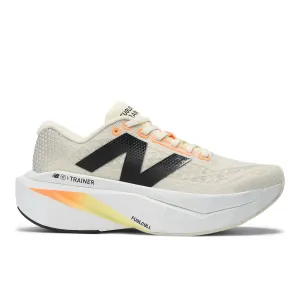MEN'S FUELCELL SUPERCOMP TRAINER V3 - D - CA4 ANGORA/HOT MANGO Anti Collision Toe