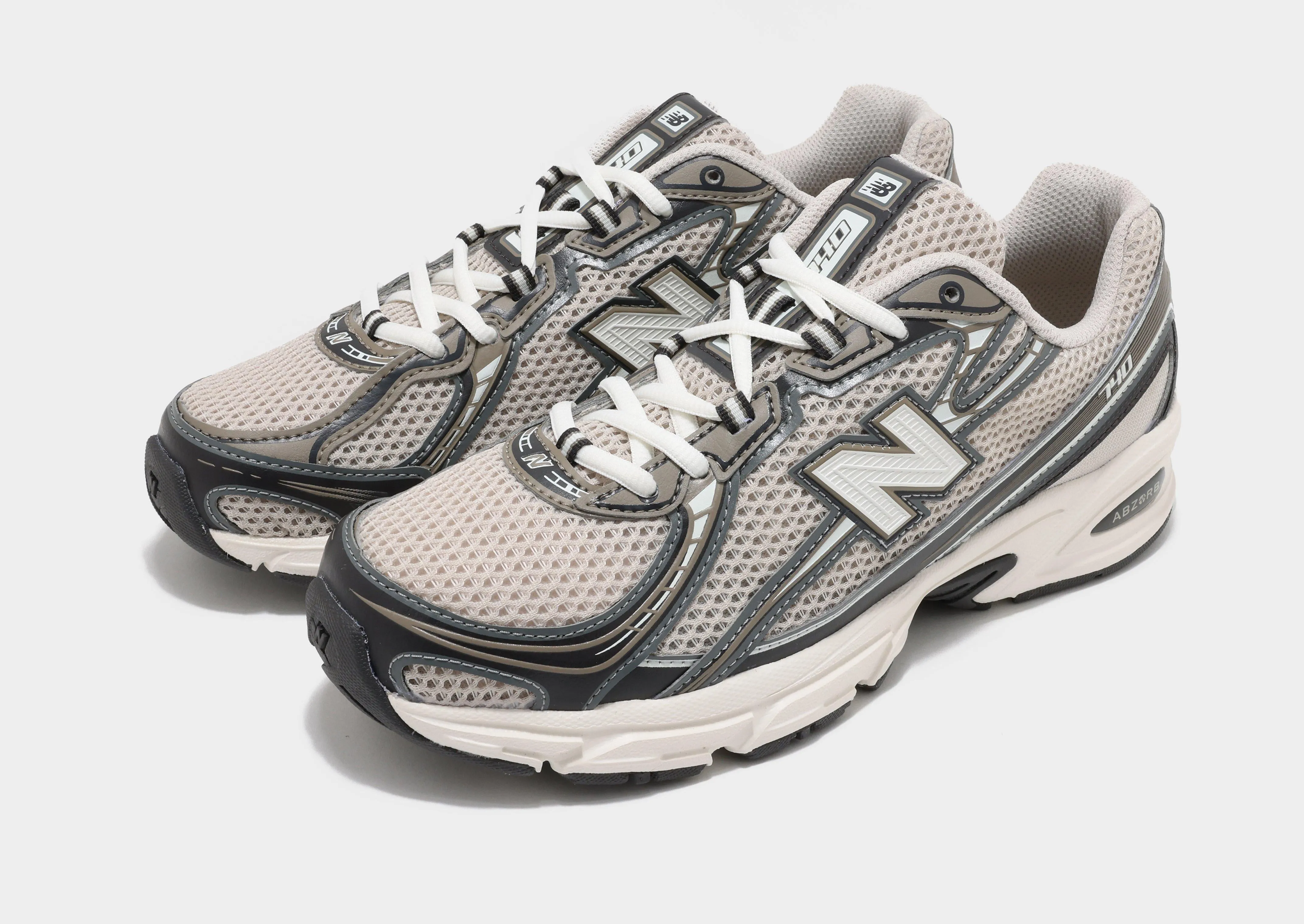 740 Distinctive cushioning Step Relief