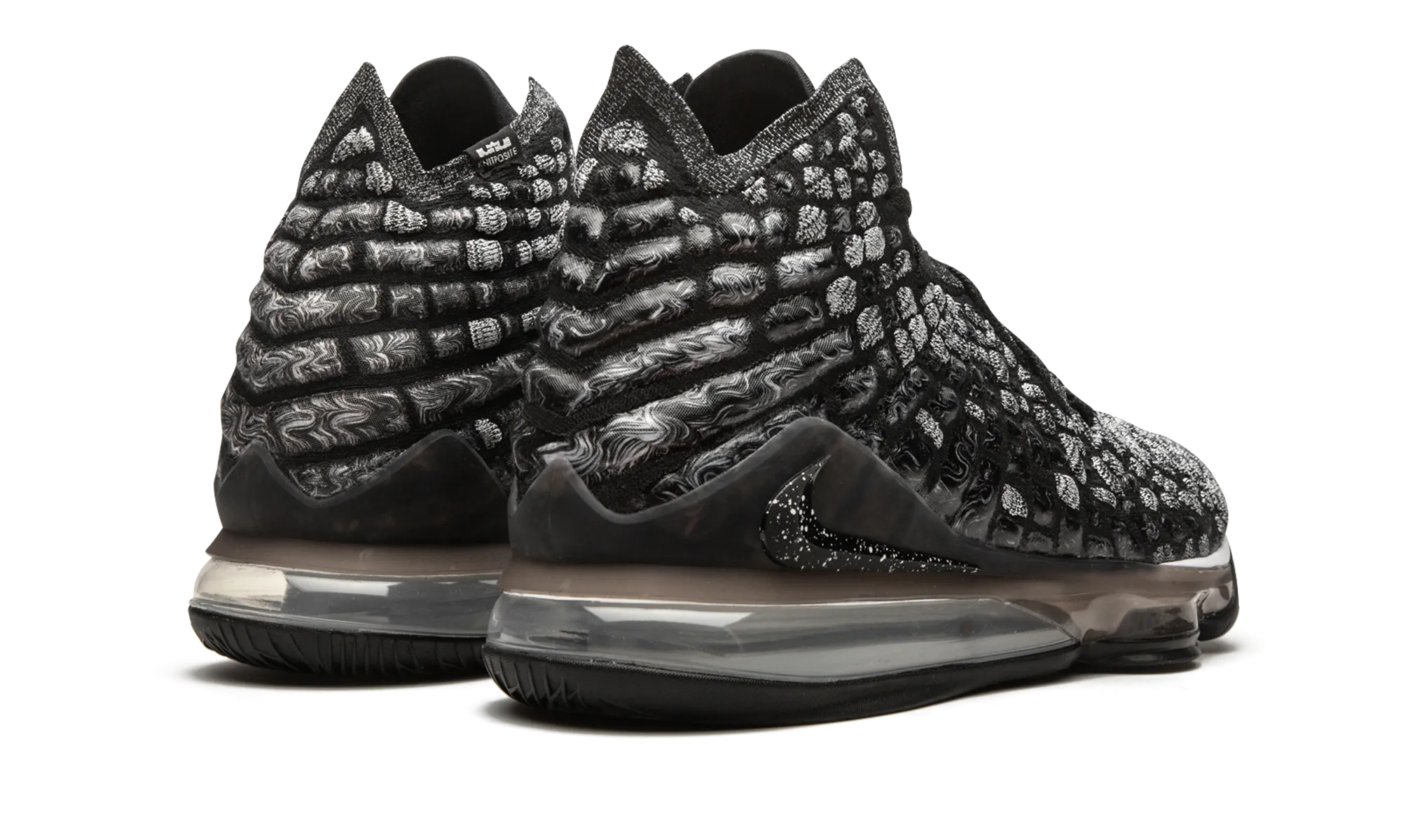 TPU Outsole Balanced Drop Cushioning Lebron 17 "Black/White"