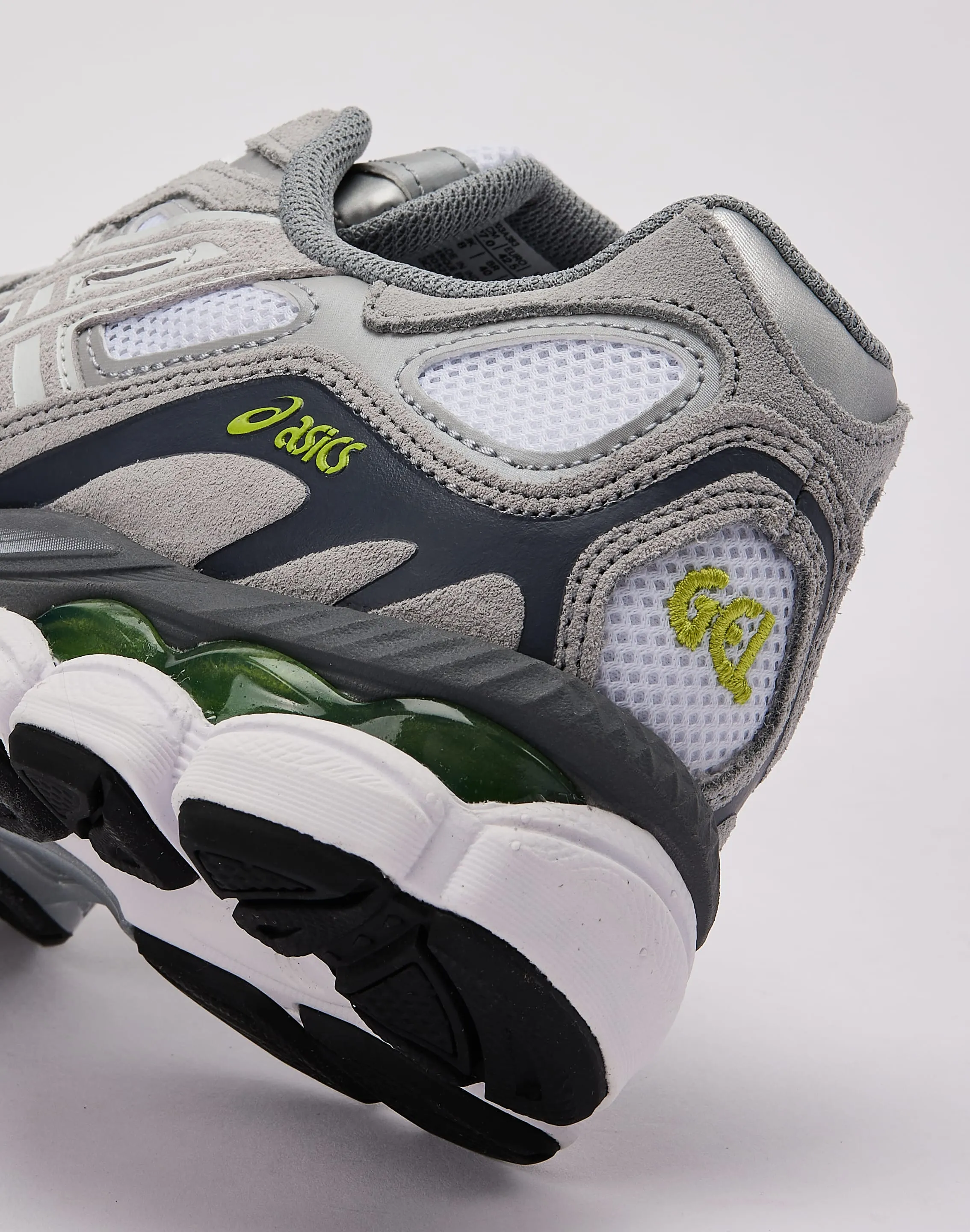 Silent Walk Dynamic Edge Asics GEL-NYC