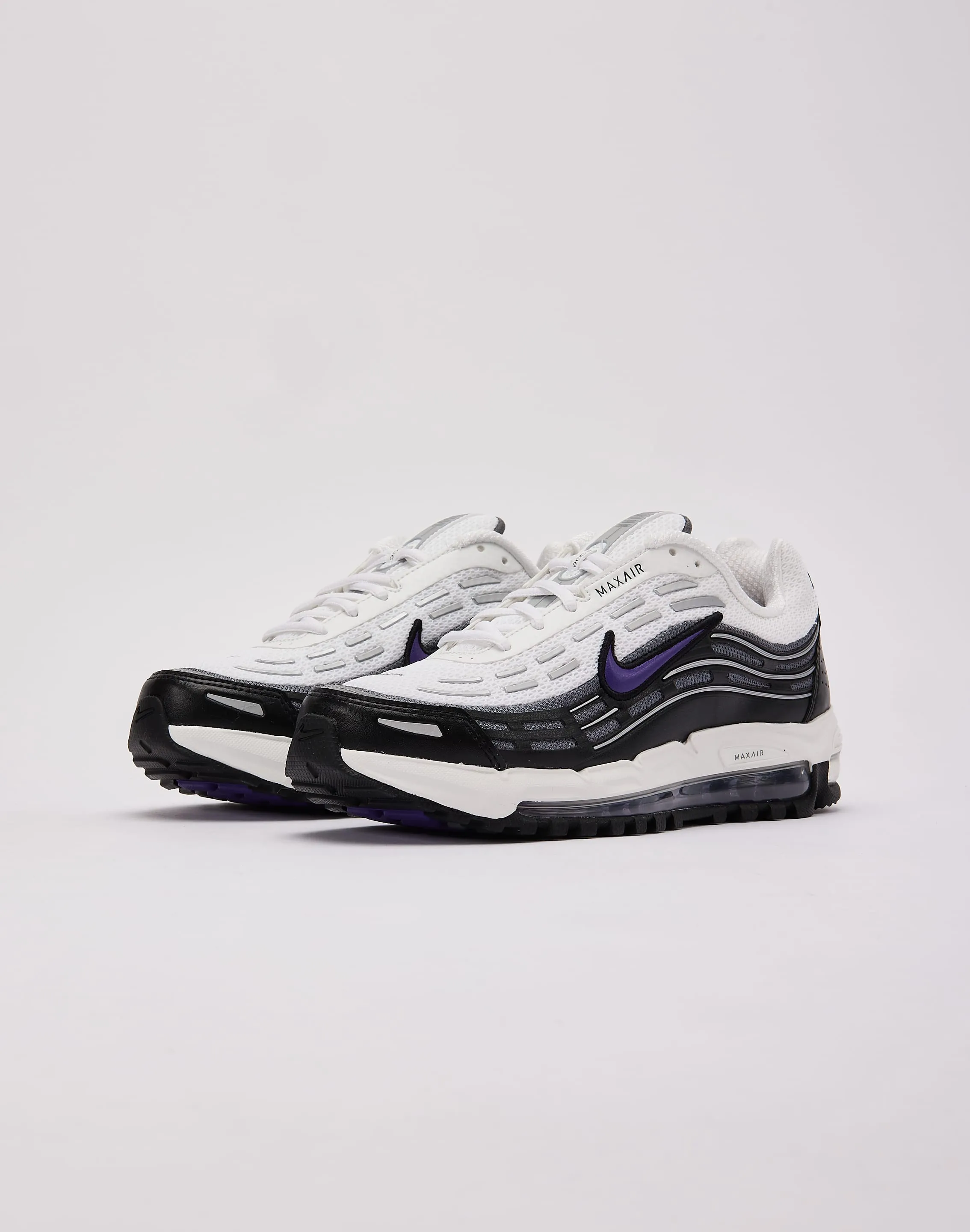 Linen Air Travel Must Nike Air Max TL 2.5