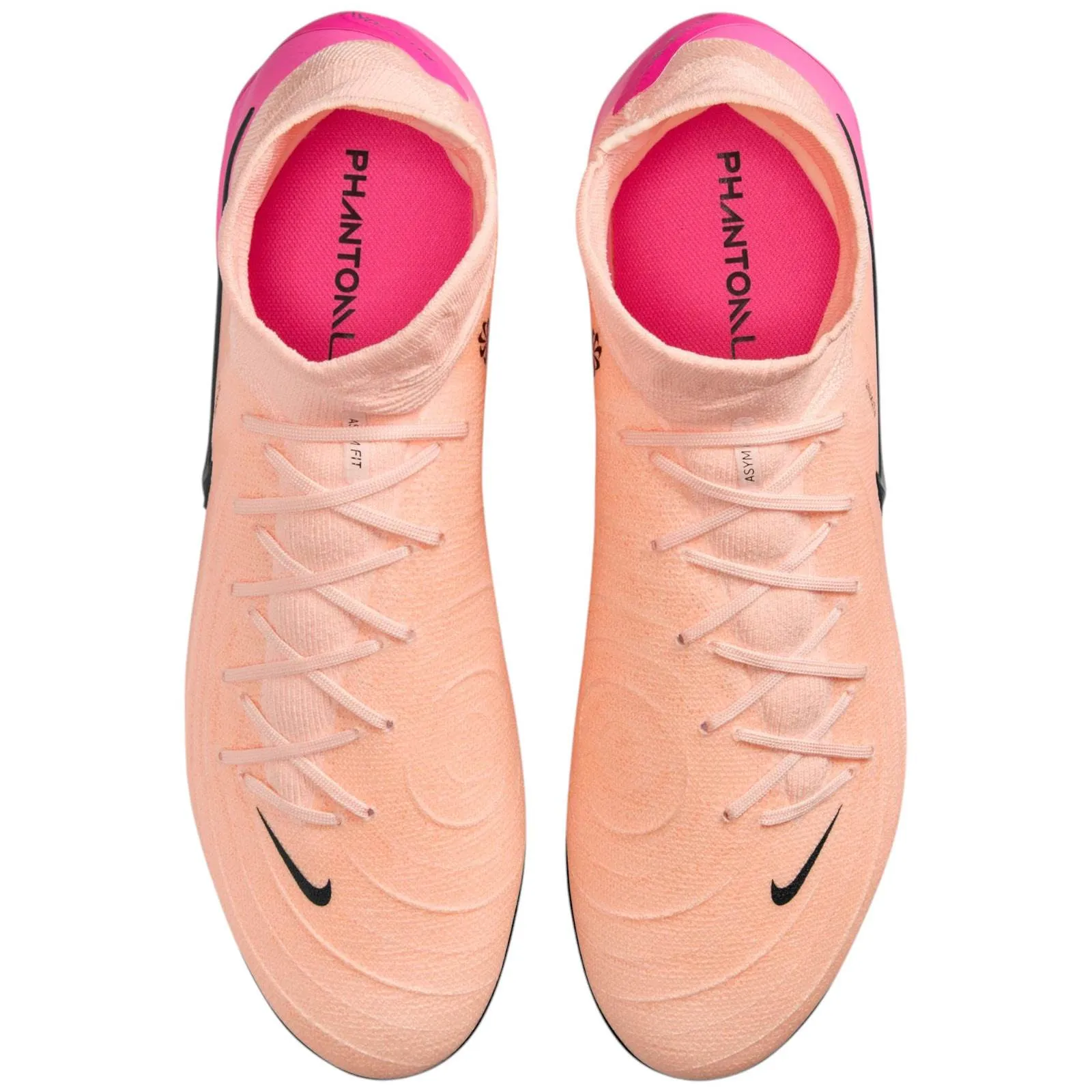 Training Mode Nike Phantom Luna 2 Pro FG High-Top Football Boots