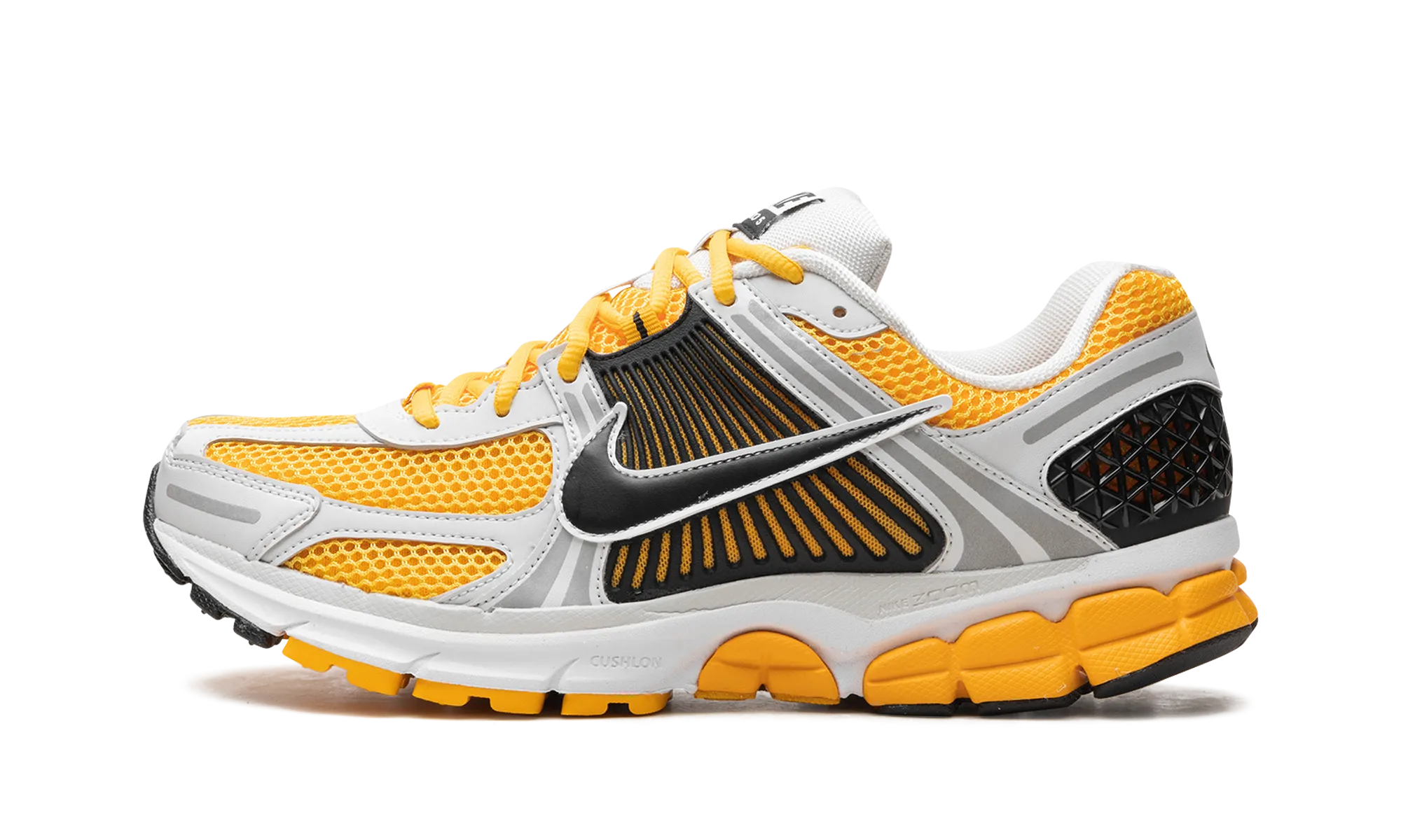 Zoom Vomero 5 "University Gold'" modern - style shoes reflective - details -