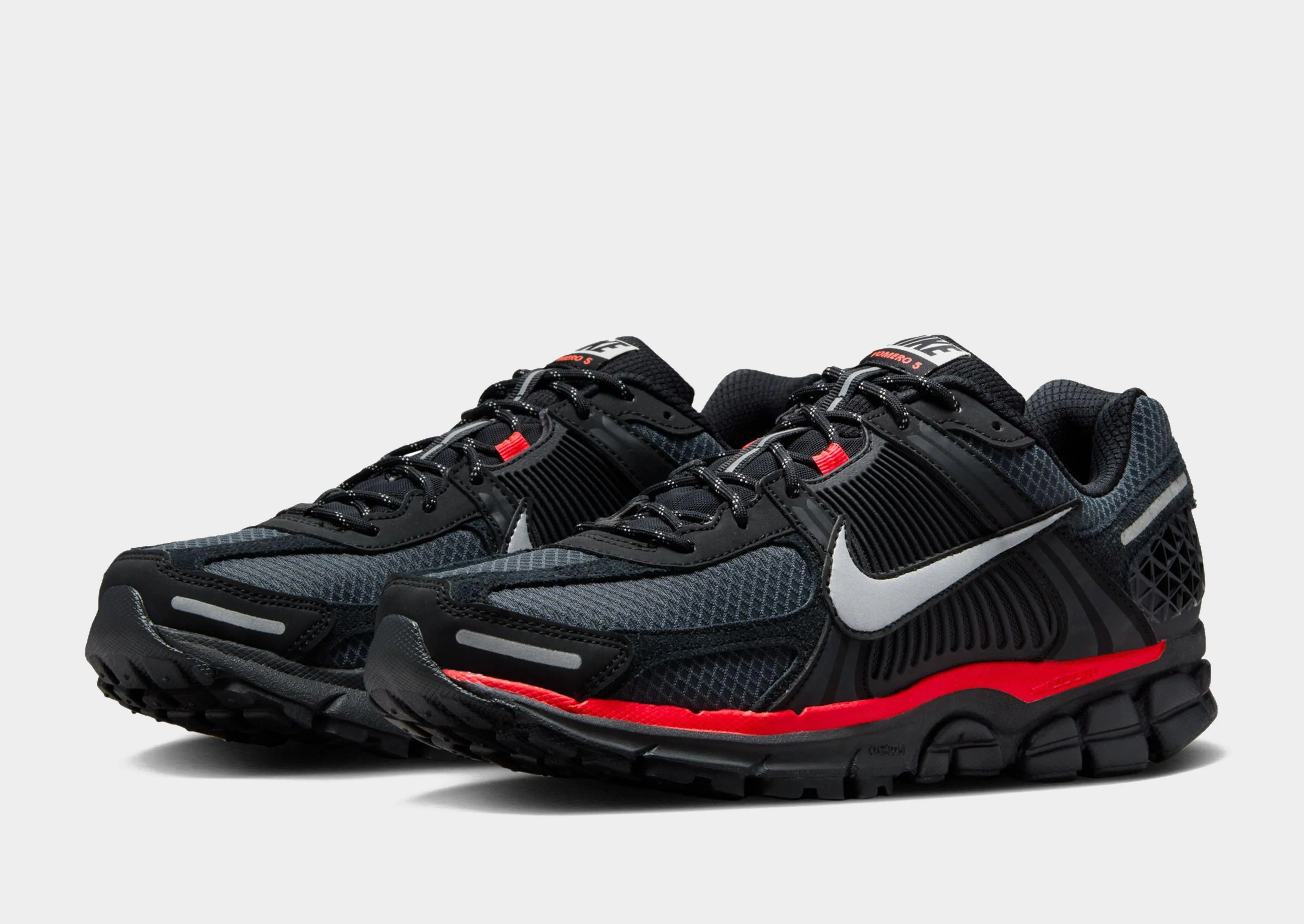 Zoom  Vomero 5 innovative shoes Fit
