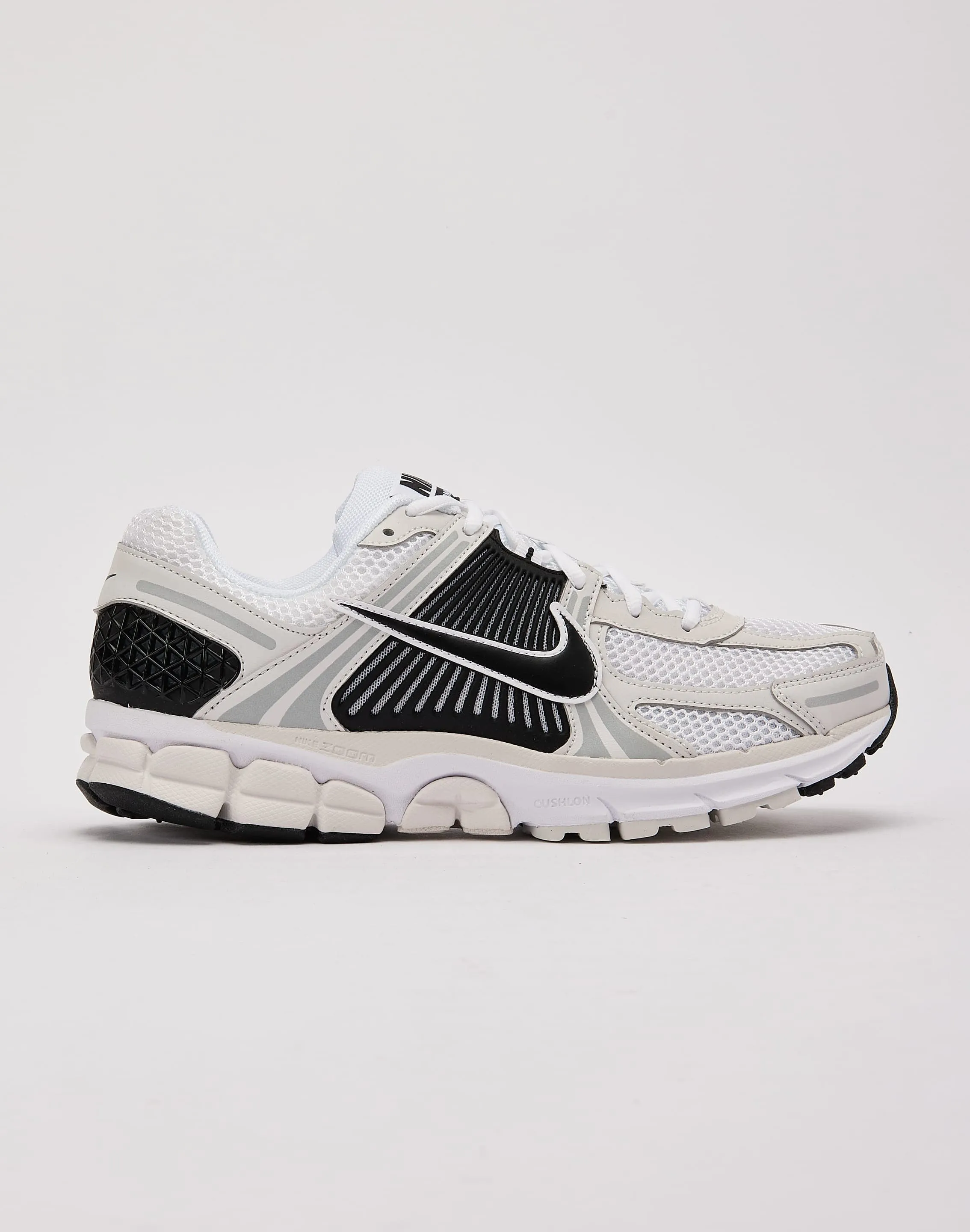 Agile Fit Black Edge Nike Zoom Vomero 5