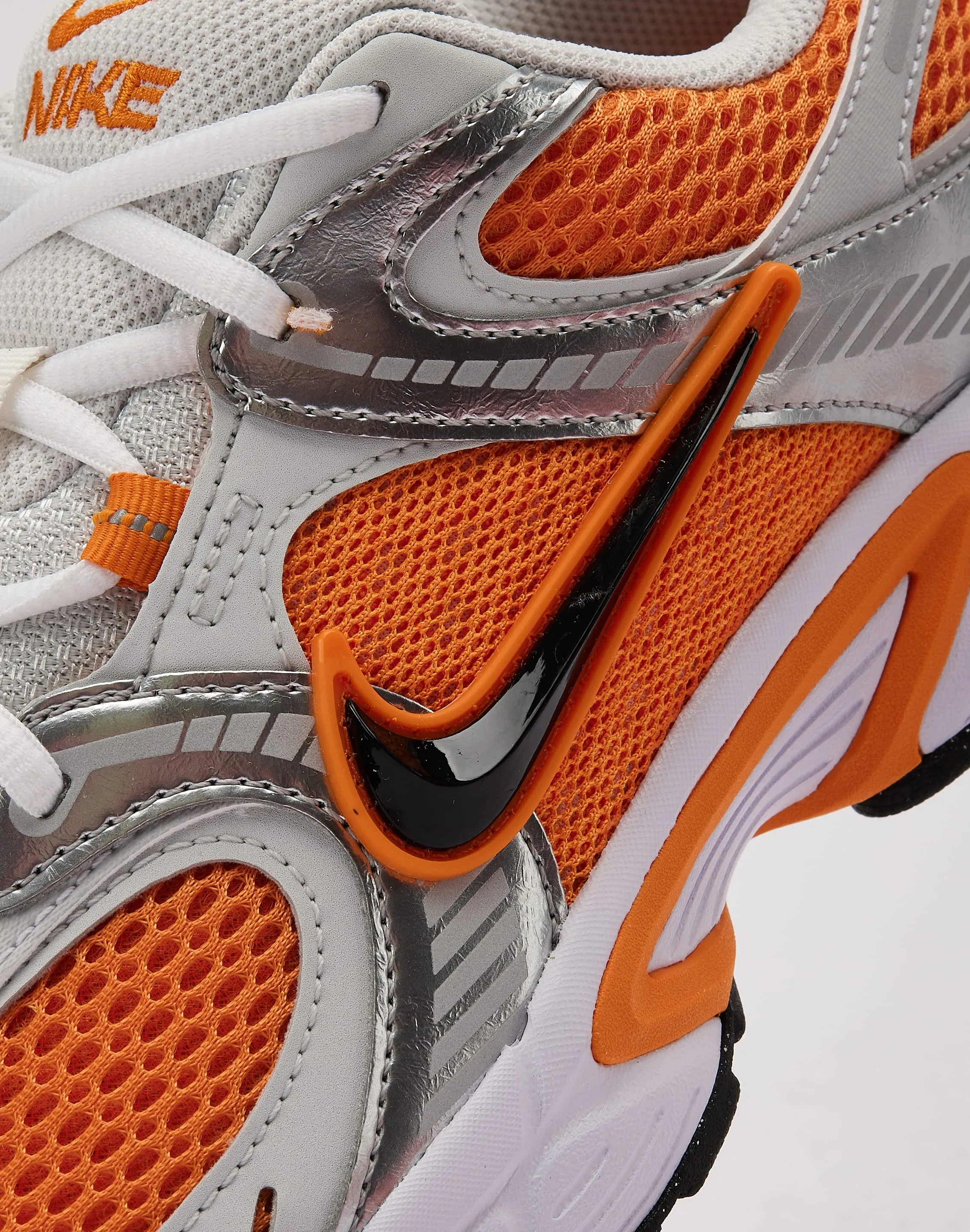 Nike V5 RNR Season Ease