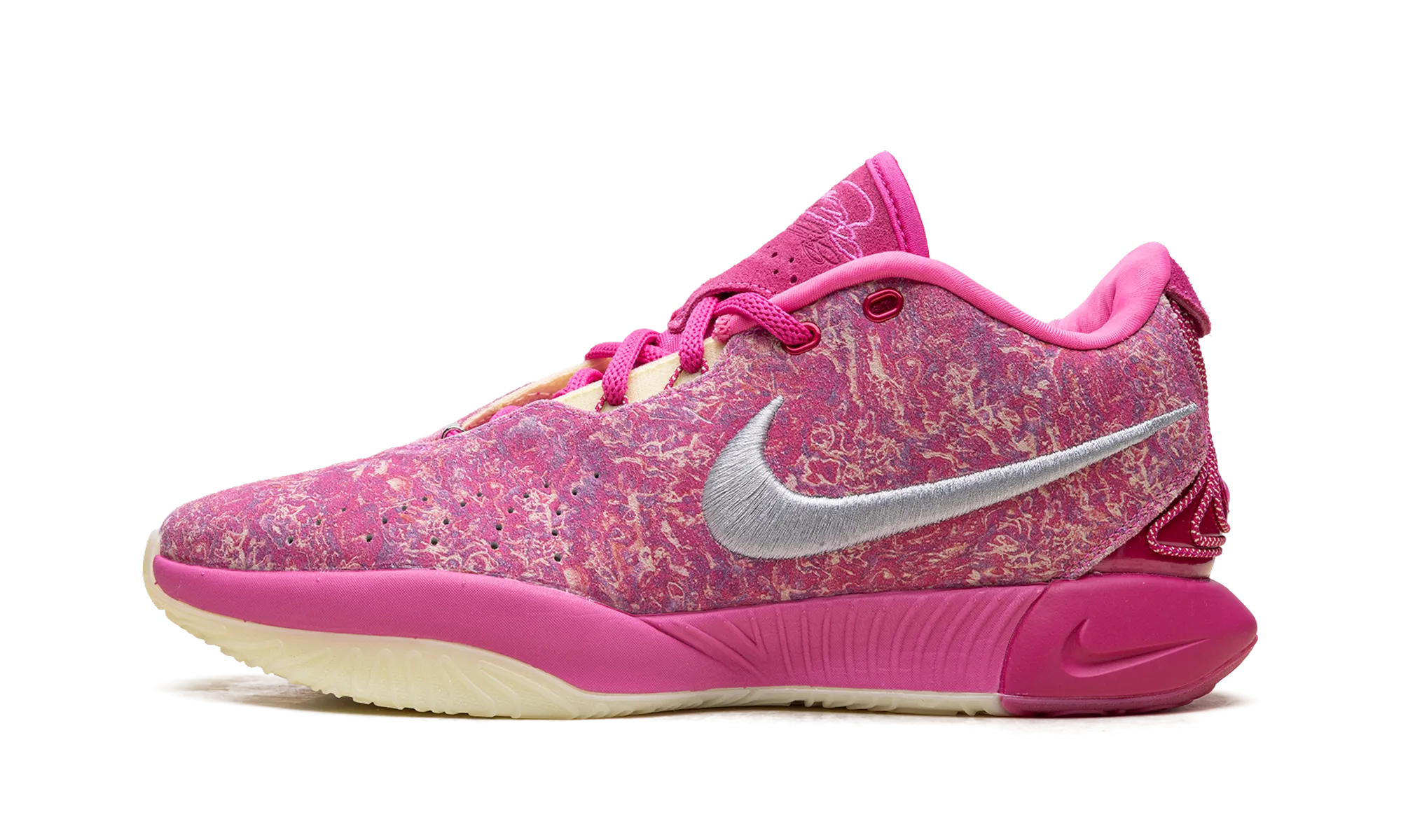 Hypergrip Tread LeBron 21 "The World Is Your Oyster"