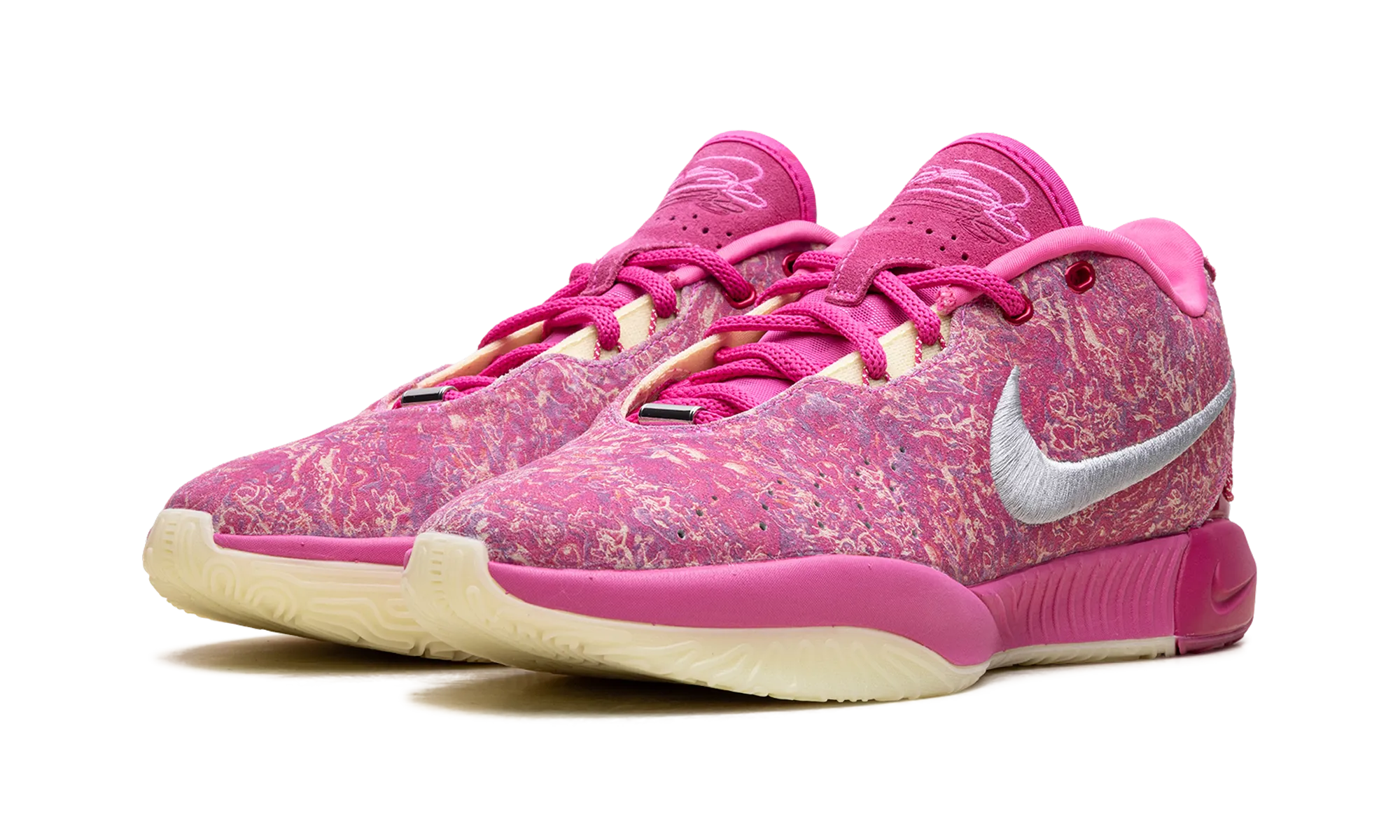 LeBron 21 "The World Is Your Oyster" Rapid Cooling Vents