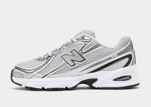 Sneaker Collections Stretch tongue 740