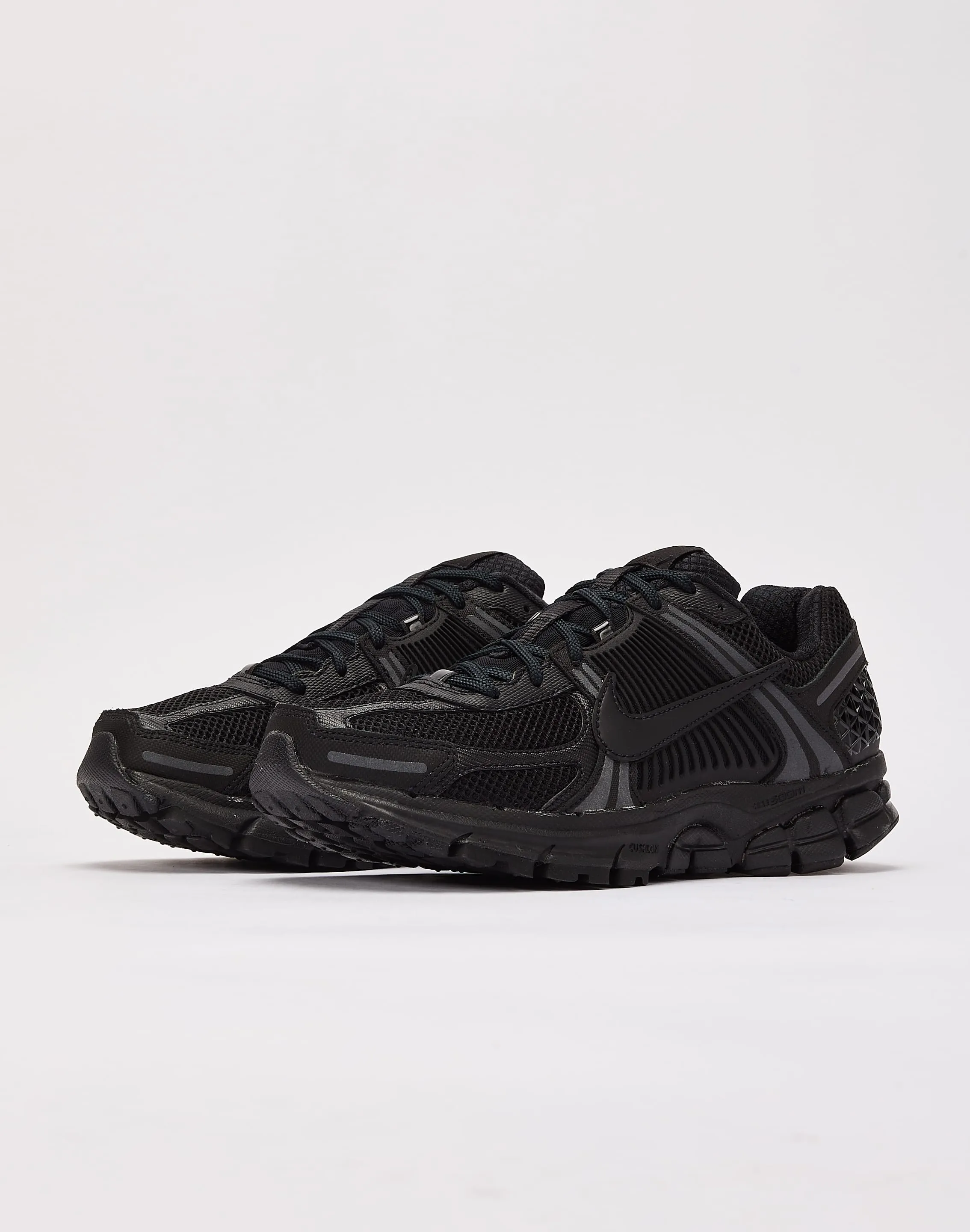Day Long Earth Base Nike Zoom Vomero 5