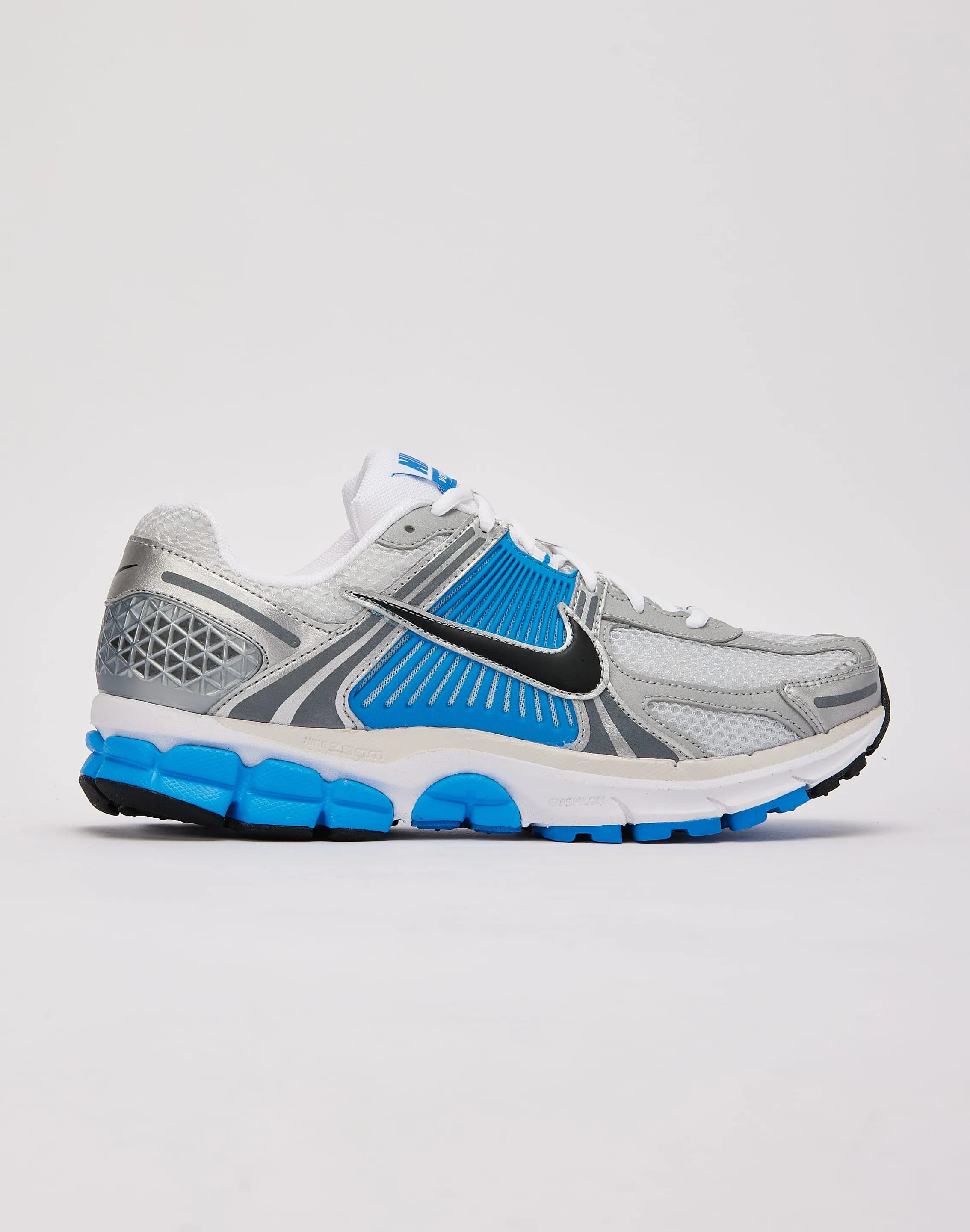 evening run Nike Zoom Vomero 5