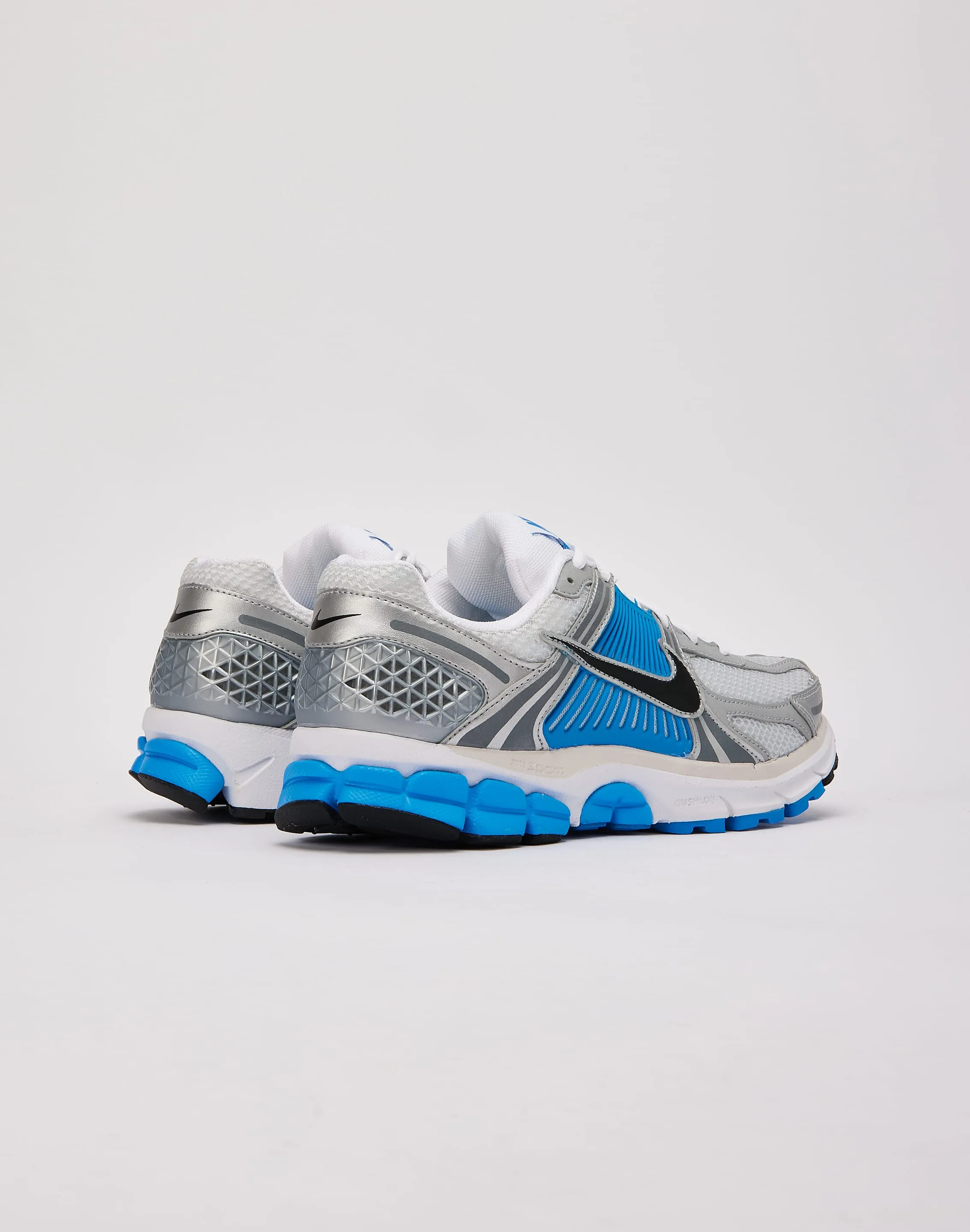 Nike Zoom Vomero 5 Strong Stitching