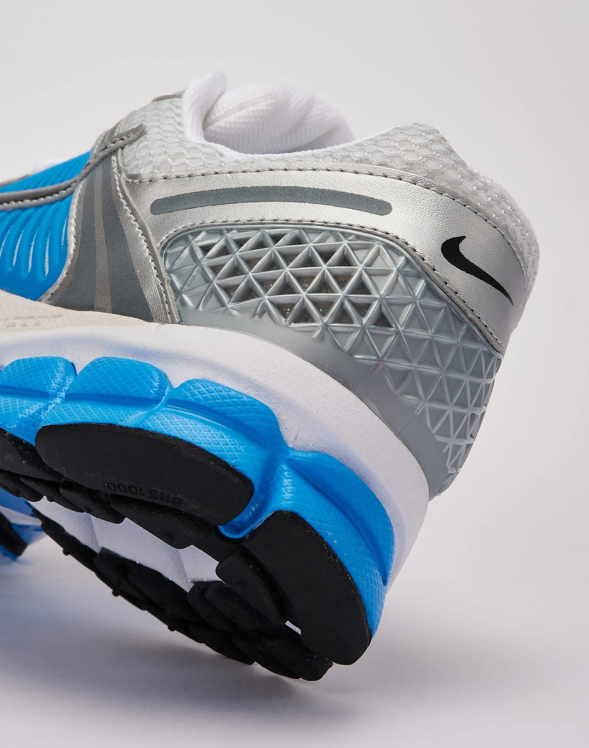 Nike Zoom Vomero 5 Comfortable Design