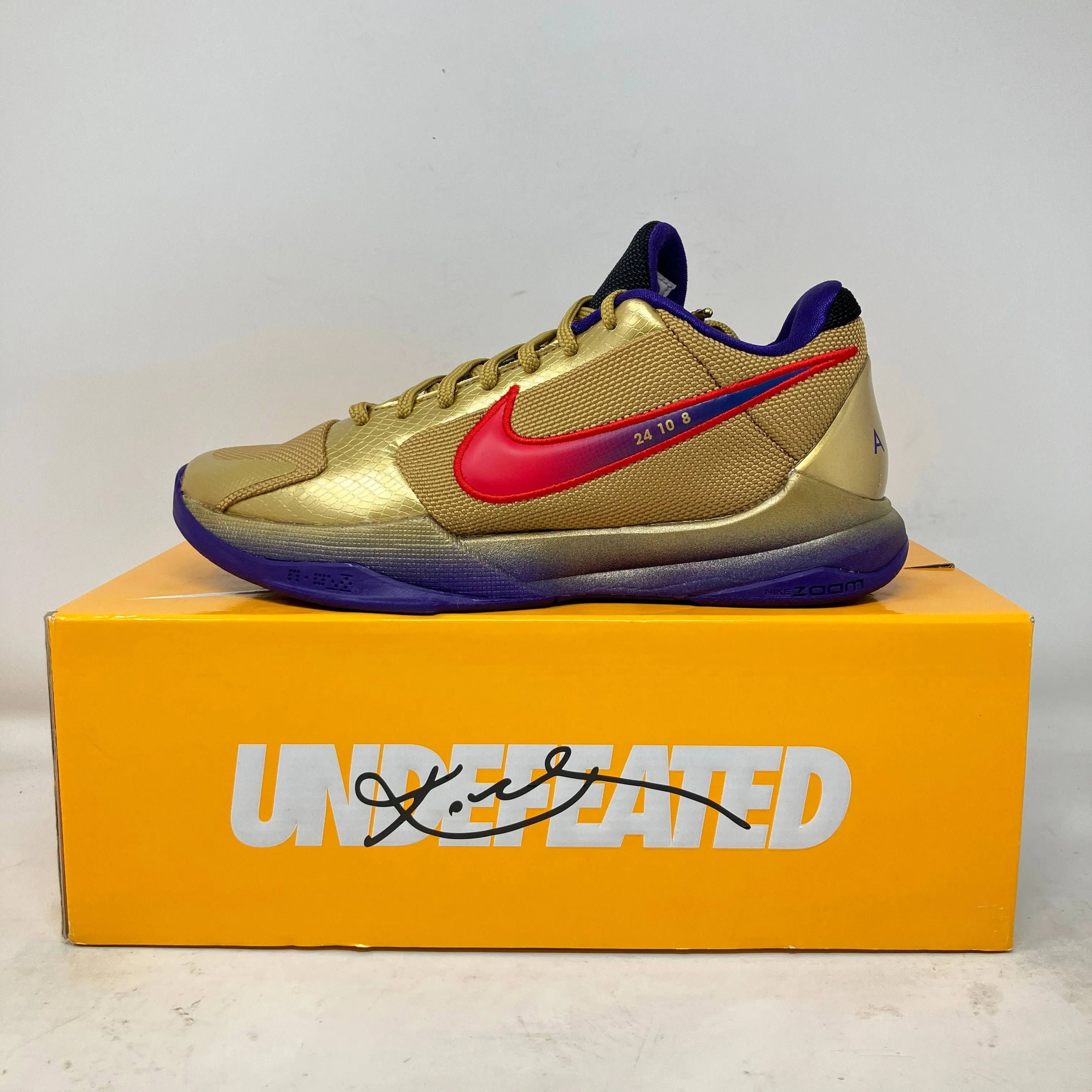 Nike Kobe 5 Protro Undefeated Hall of Fame AirCirculation Structural Podular Tread