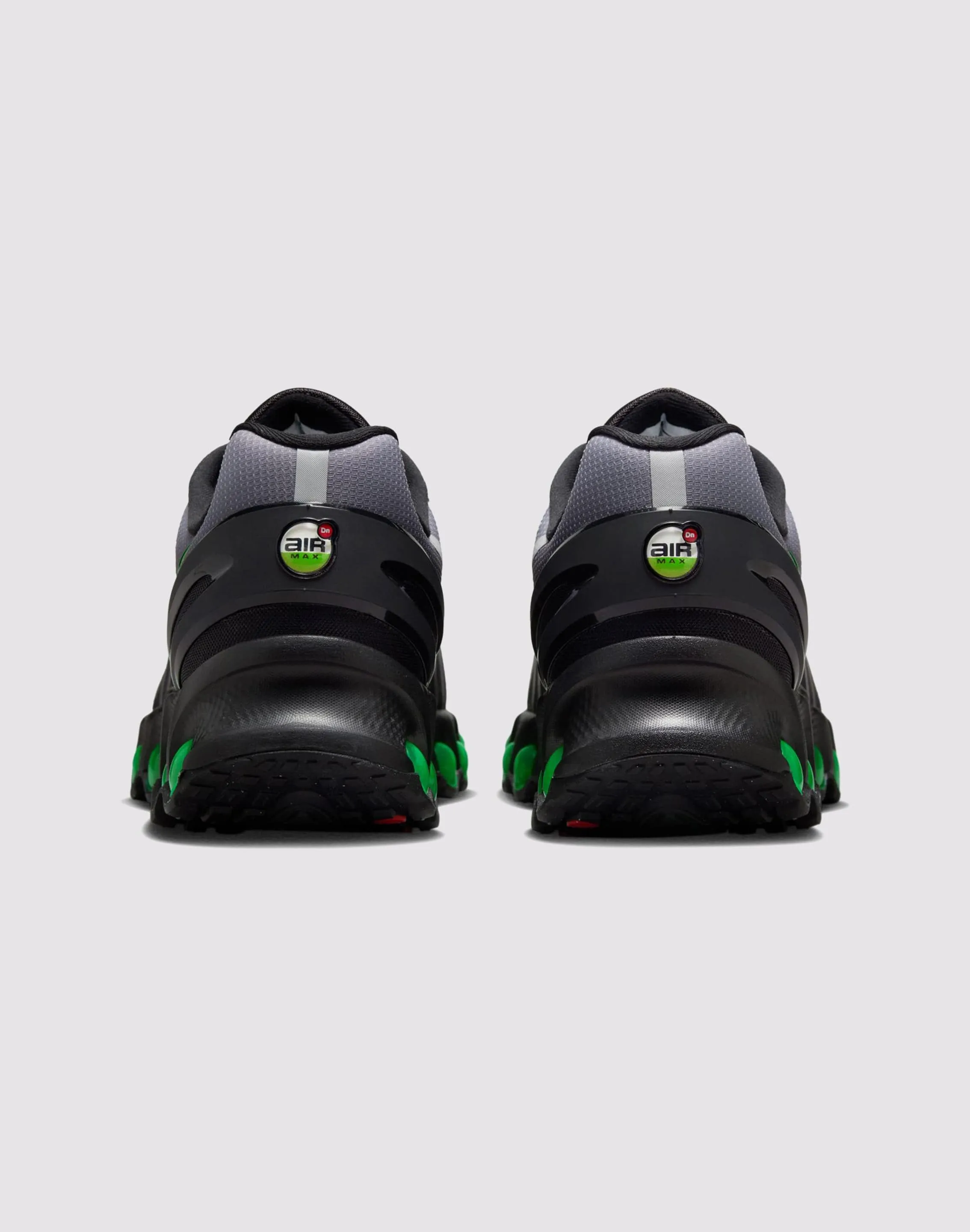 Dry Fast Nike Air Max Dn8 "Black Volt"
