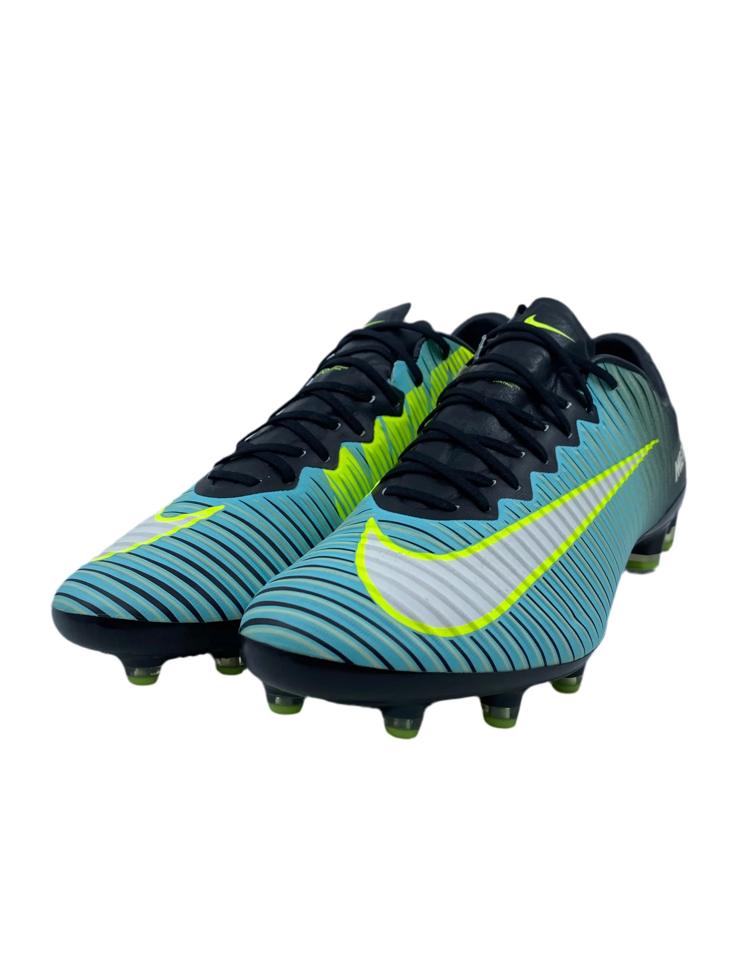 Nike Mercurial Vapor XI - Size 40 Dynamic flex passing drills