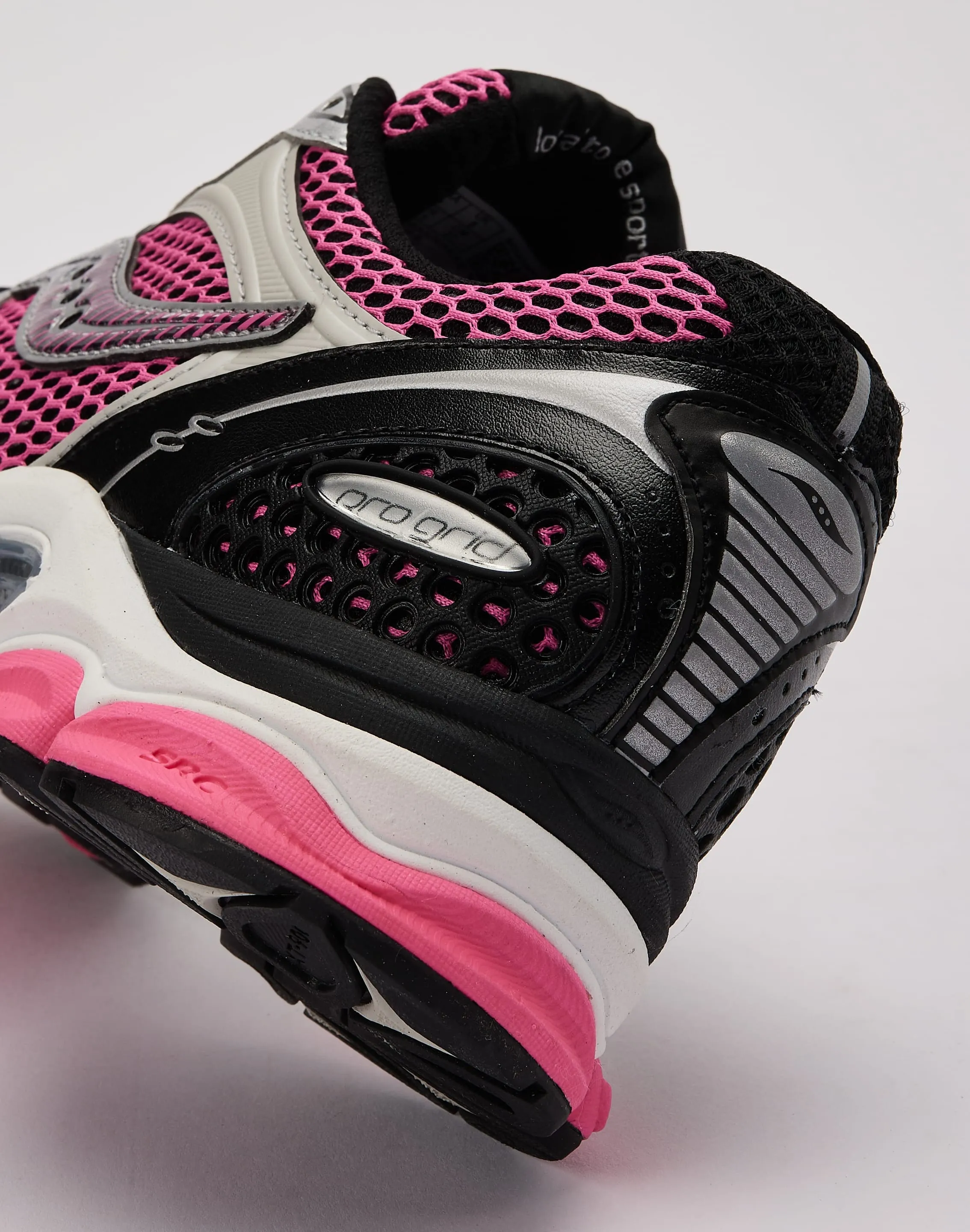 Fast Go Saucony ProGrid Triumph 4