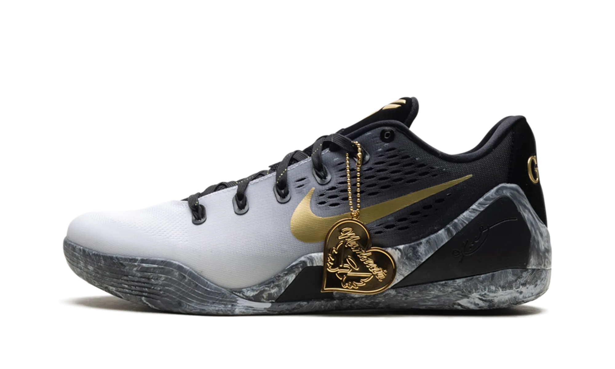 Lateral Cut Stability Comfort Technology Kobe 9 Elite Low EM Protro "Mambacita"