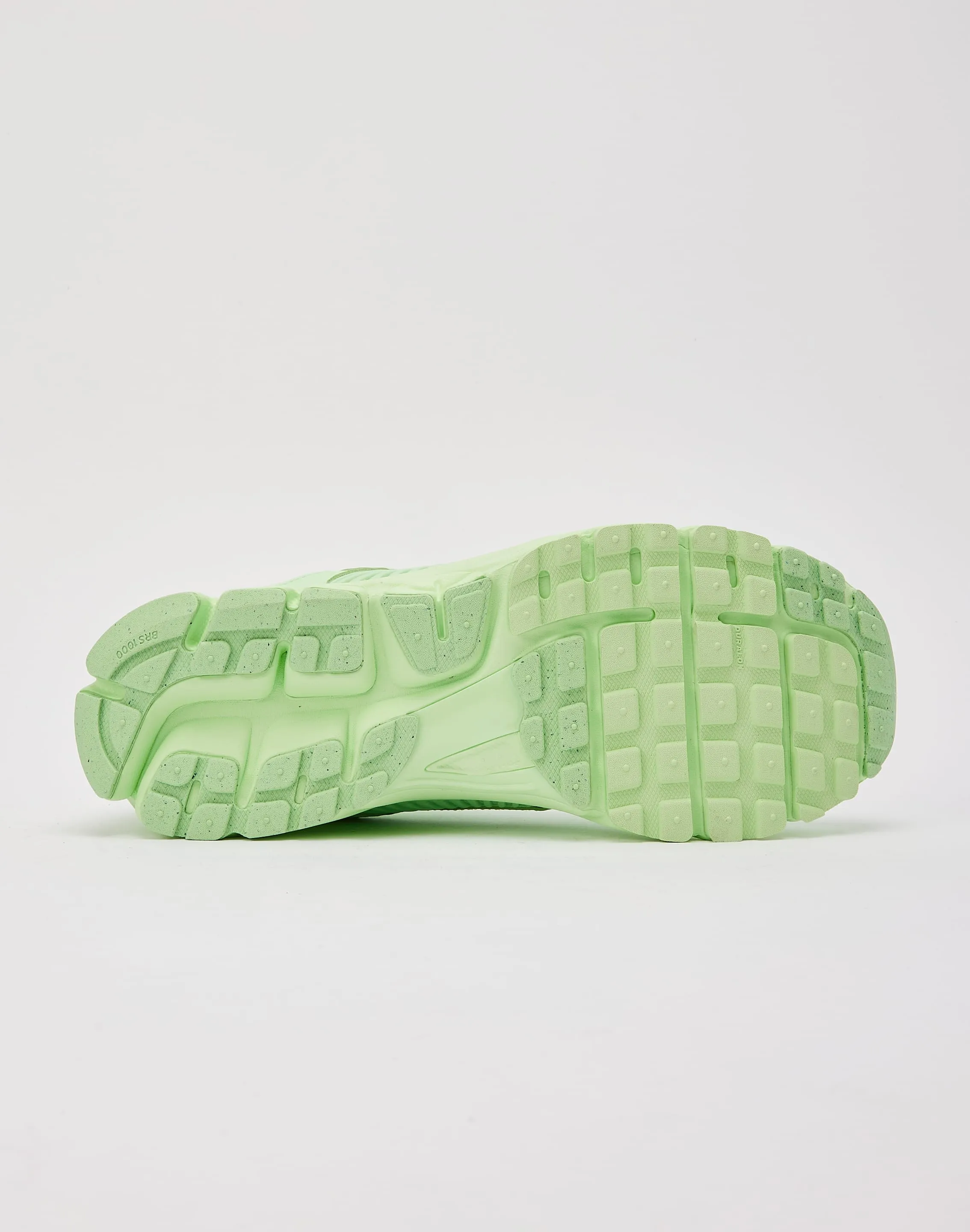 Nike Zoom Vomero 5 Toe box