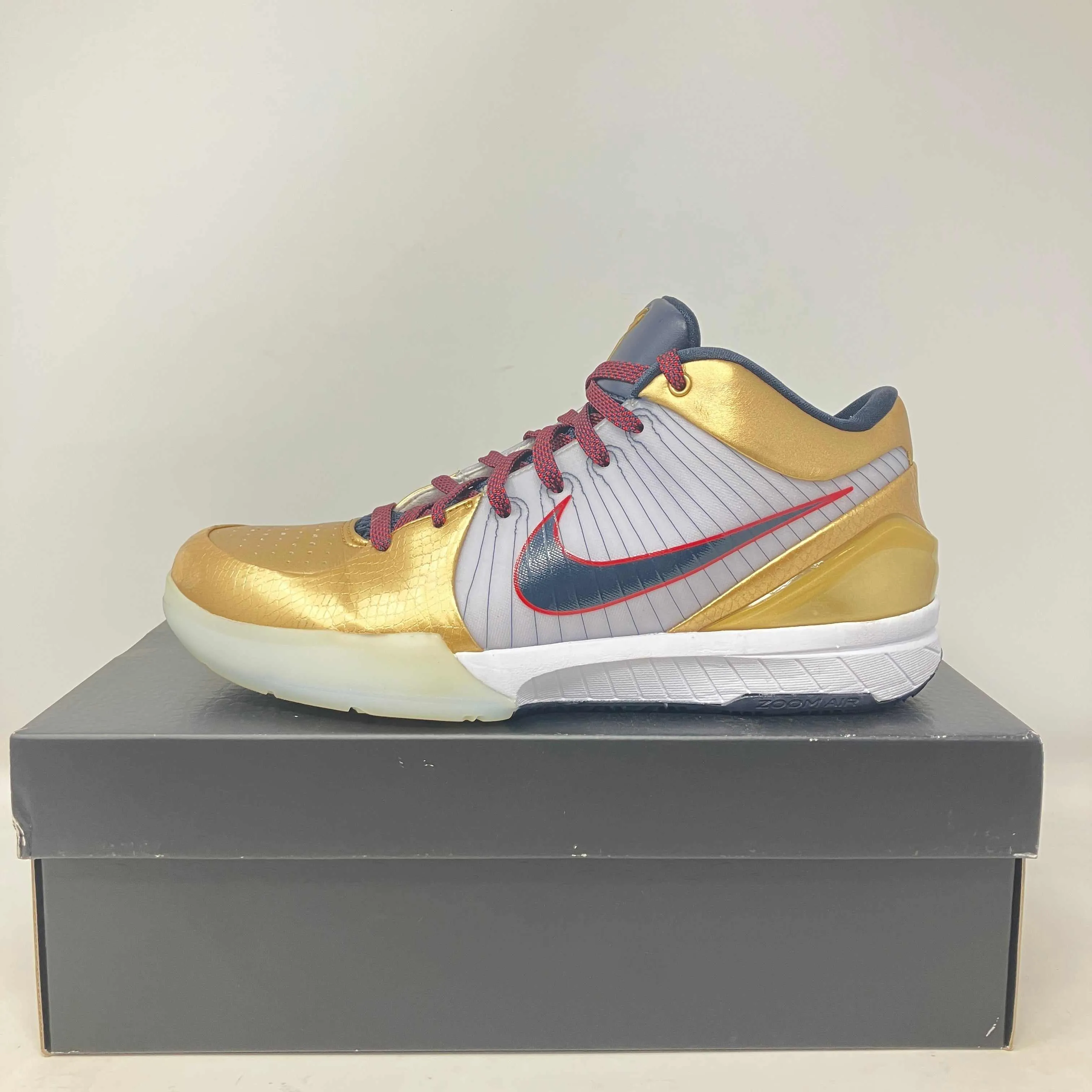 Nike Kobe 4 Protro Gold Medal (2024) Interlocking Outsole Nodes