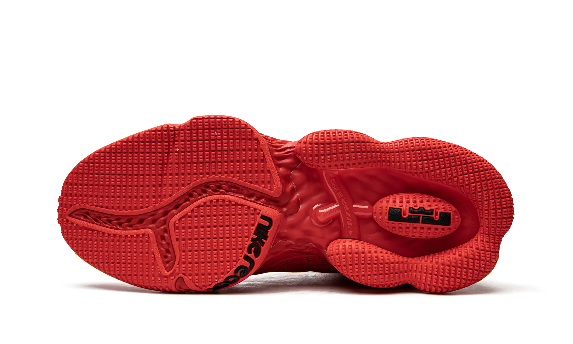Unified Traction Pods Responsive sole LeBron 19 Low "Light Crimson"