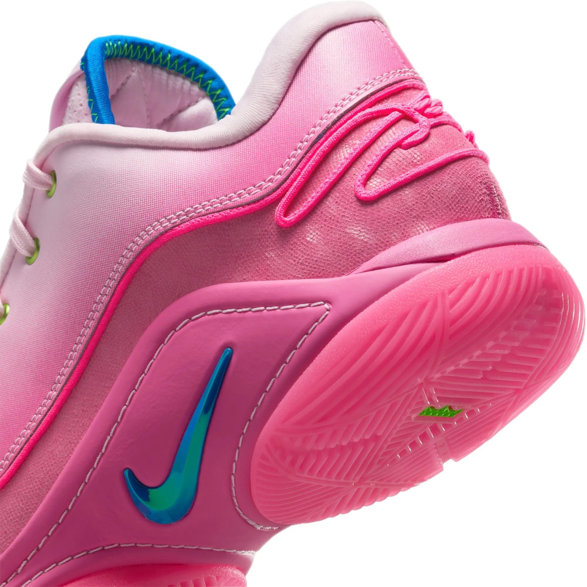 LeBron XXII: I PROMISE Injection molded Durable Construction