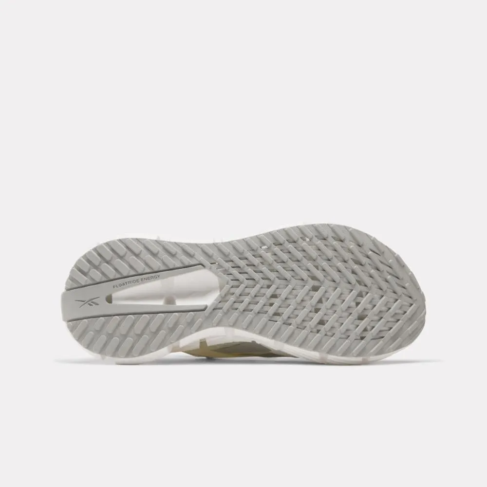 student Reebok Footwear Women FloatZig 1 Women's Running Shoes CHALK/ALABASTER/GREY1