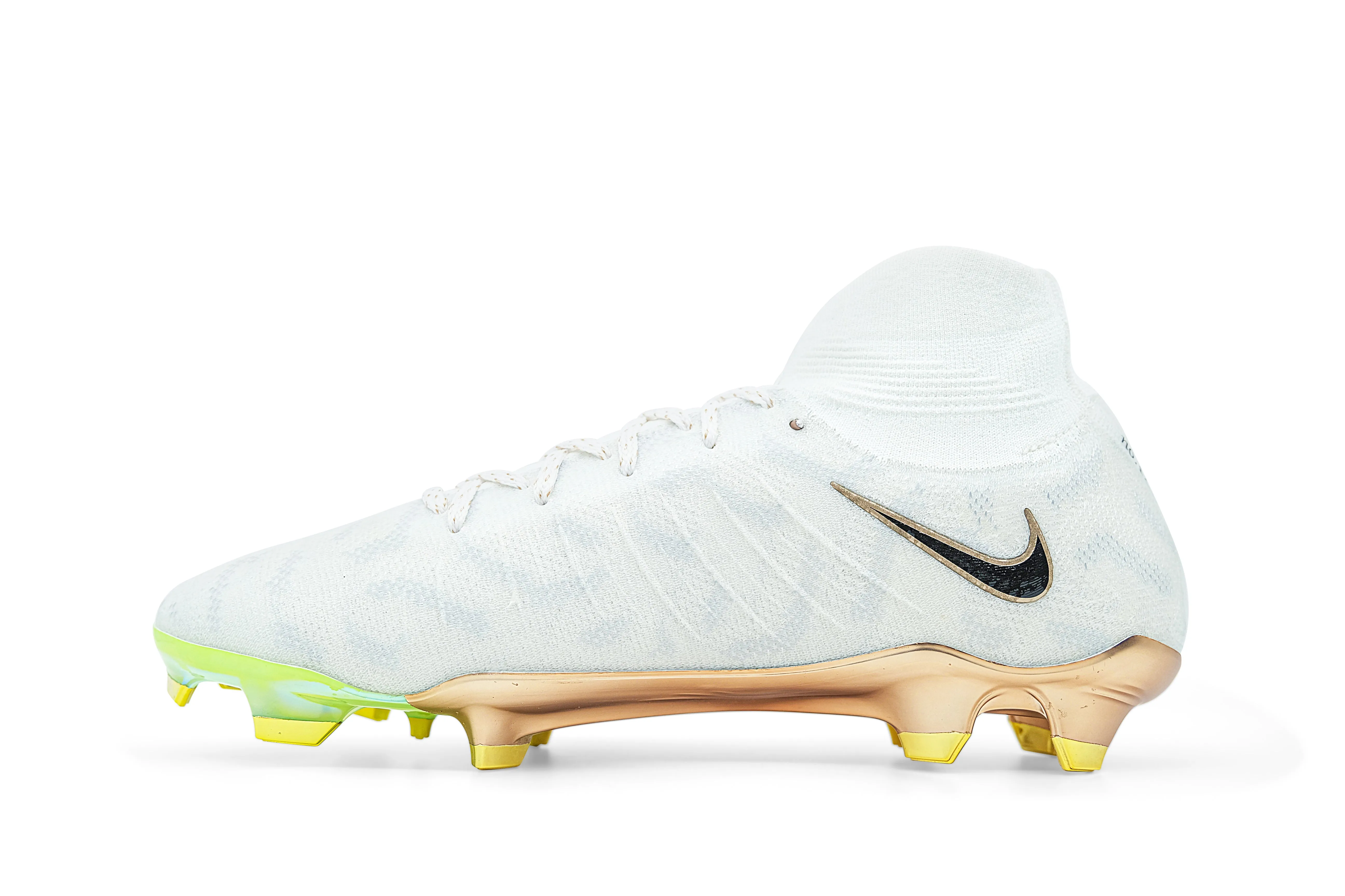 Game Action Nike Phantom Luna Elite FG 1/164