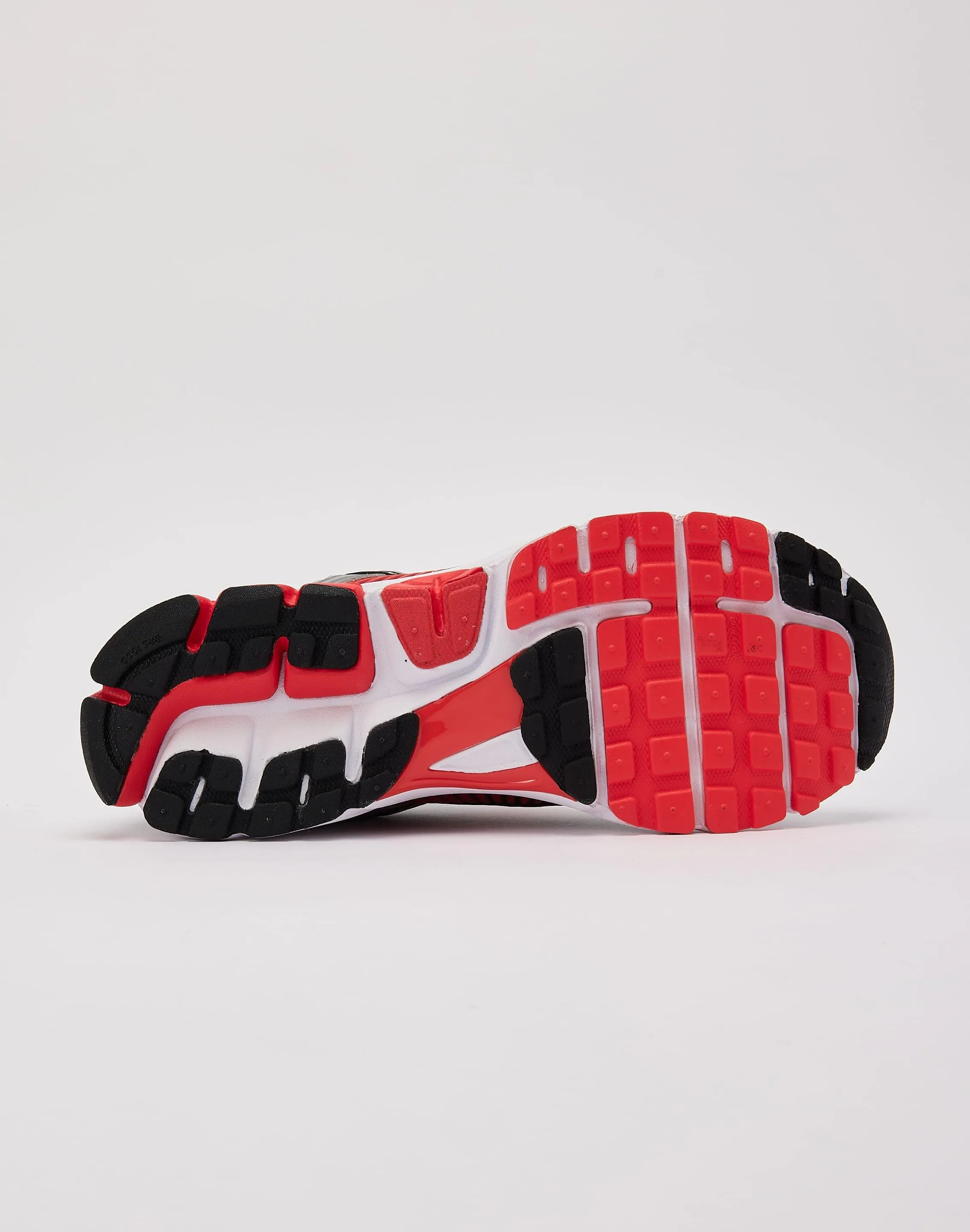 Calm Step Nike Zoom Vomero 5