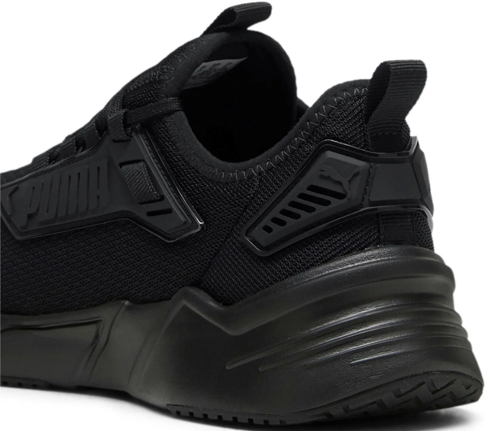 Wardrobe Base Puma Men'S Retaliate 3 Triple Black Running Shoes