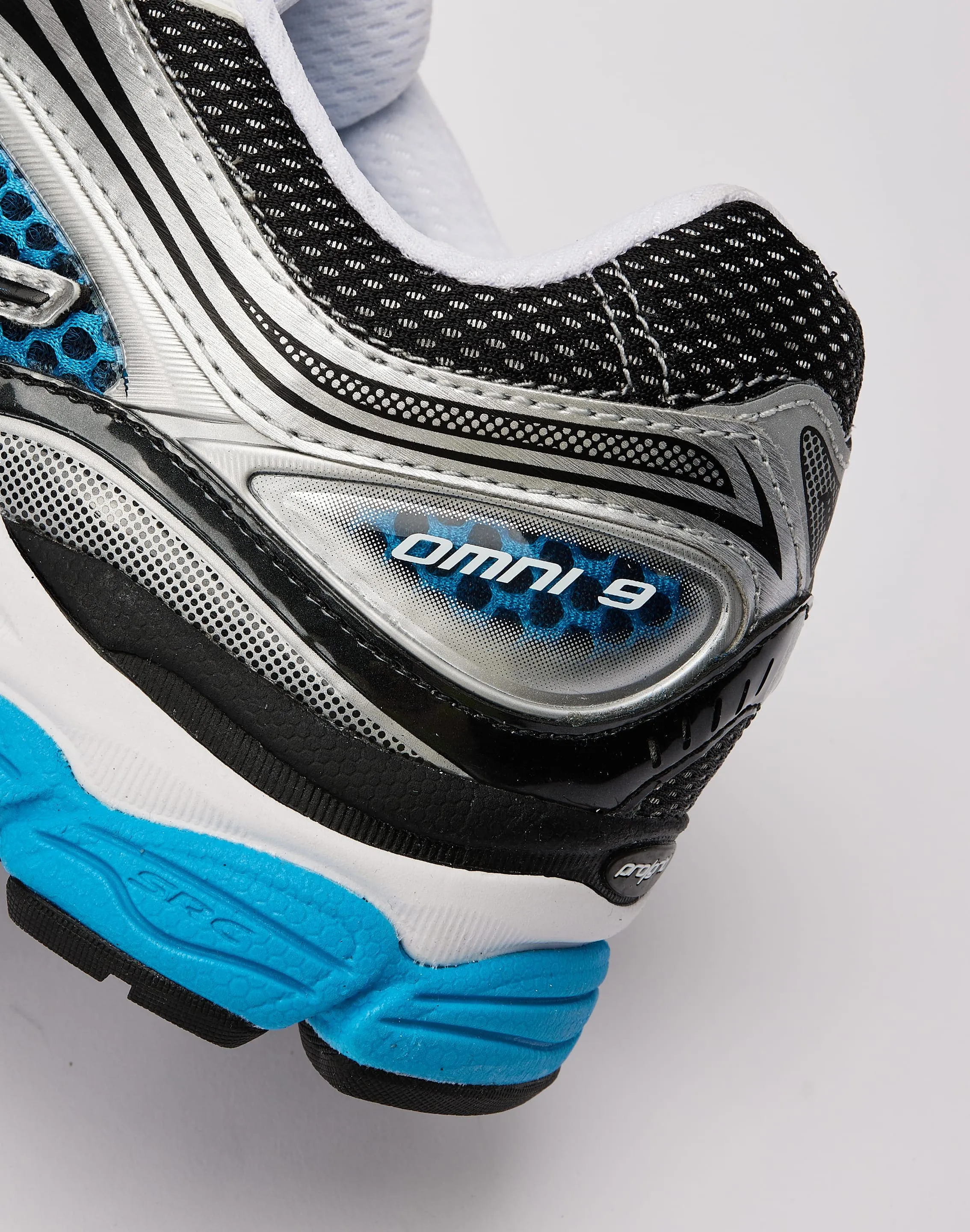 Grip Hold Park Step Saucony ProGrid Omni 9