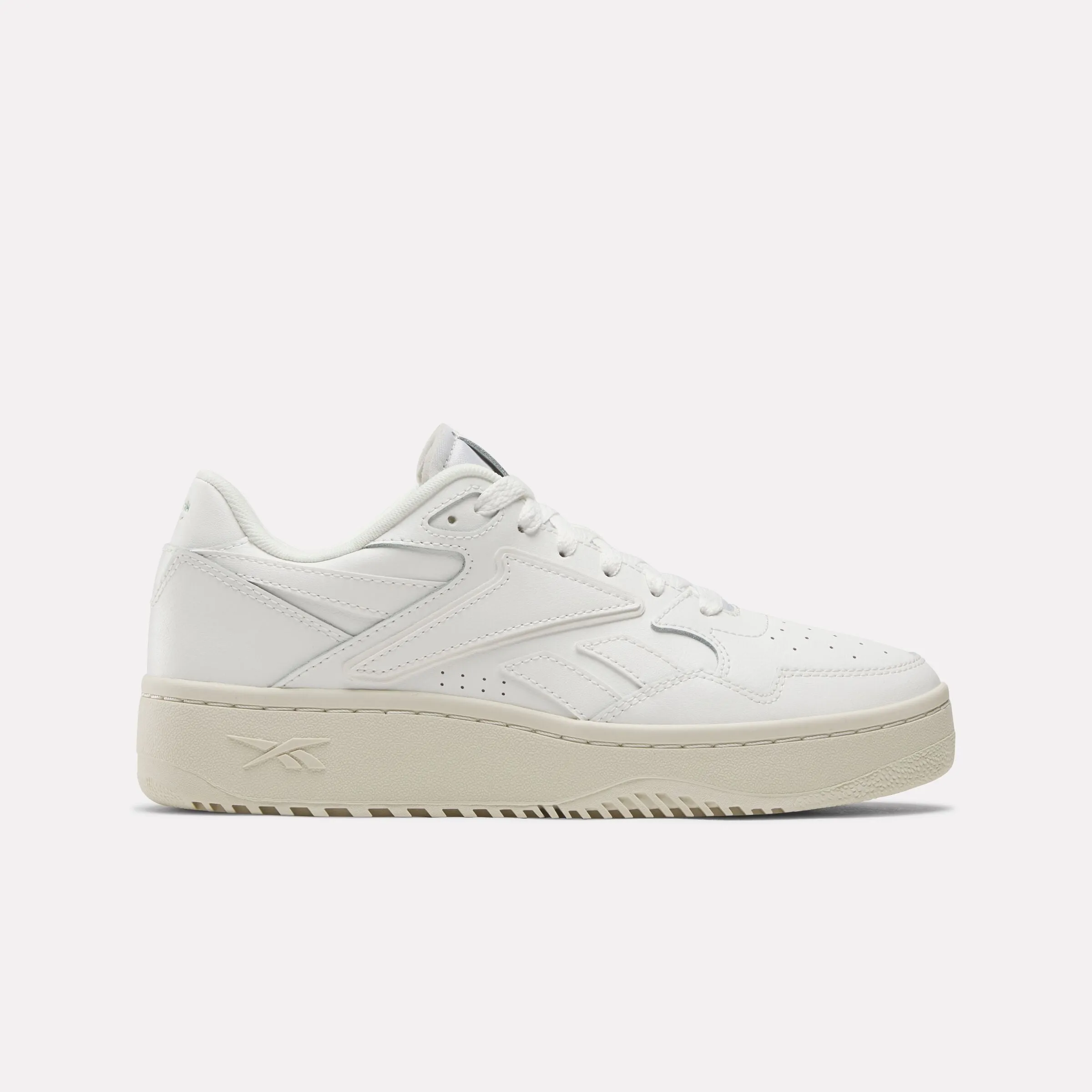 Atr Chill Basketball Shoes Chalk/Alabaster/Glengreen Mesh Cool Dark Edge