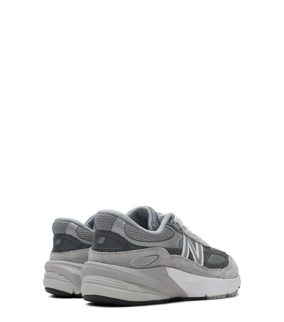 Walking New Balance 990v6 PS Core Grey