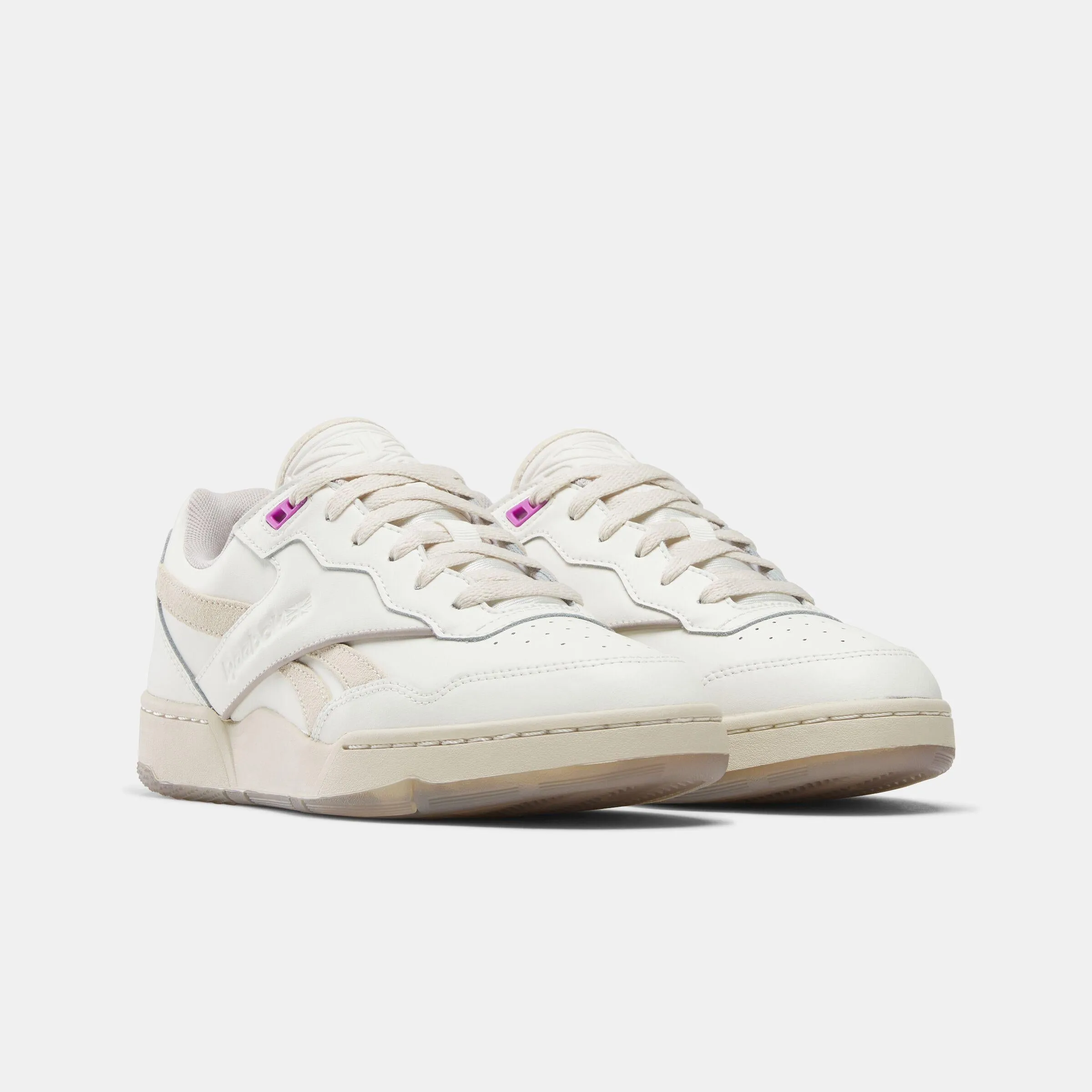 Reebok Footwear Women BB 4000 II Retro Basketball Shoes CHALK/SAND/HAZY GREY Garden Walk Garden Mood