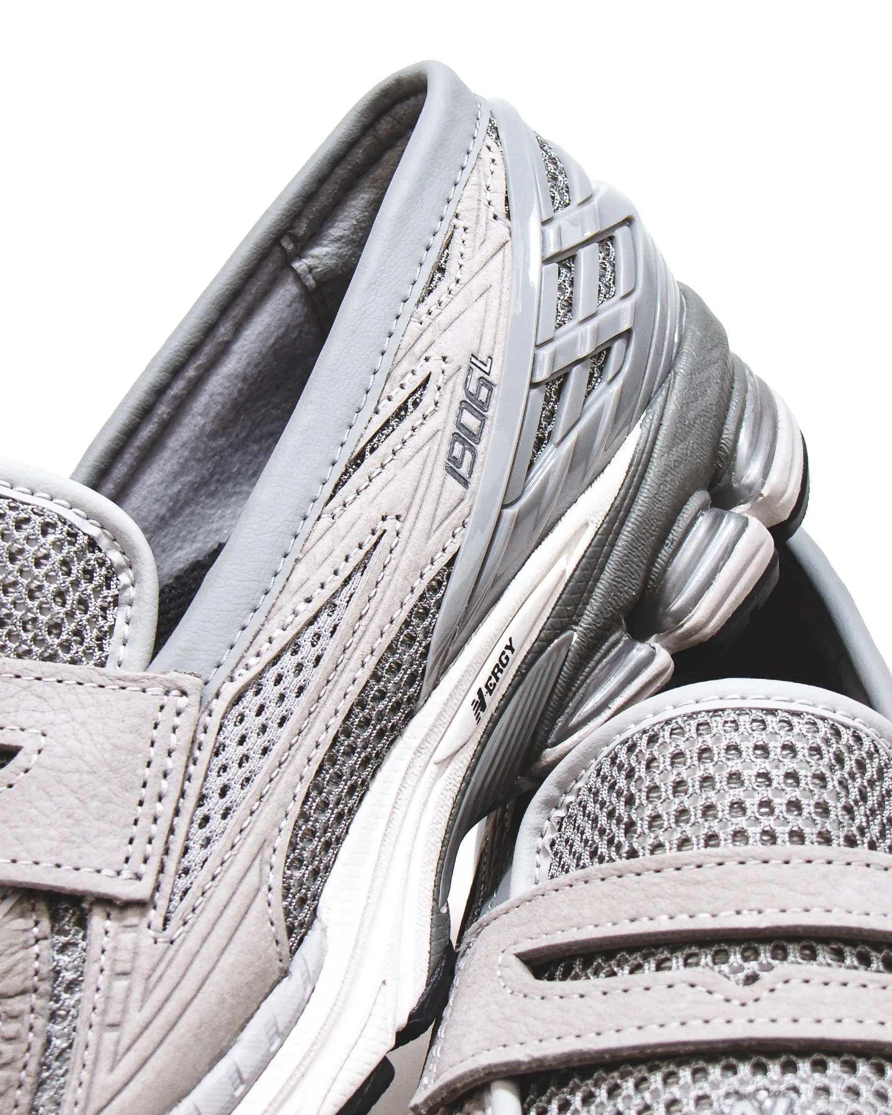 New Balance Unisex 1906L Raincloud Slate Grey U1906LGR Quick Drying Lining Exclusive breathability