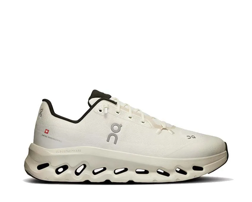 On Cloudtilt W "Pearl" Airflow Optimized Structure Padded Heel Counter