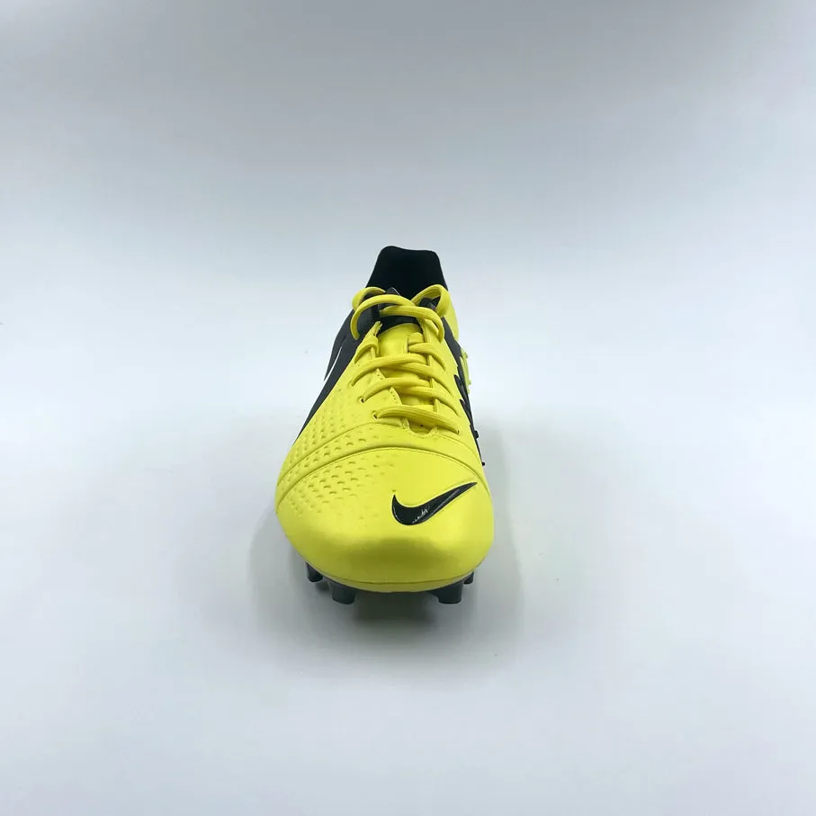 All Use Flat Ground Nike CTR360 Maestri III FG