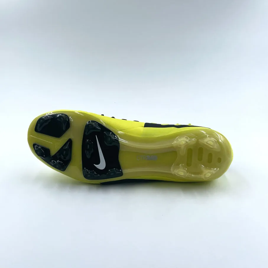 Team Player Moisture-wicking Nike CTR360 Maestri III FG
