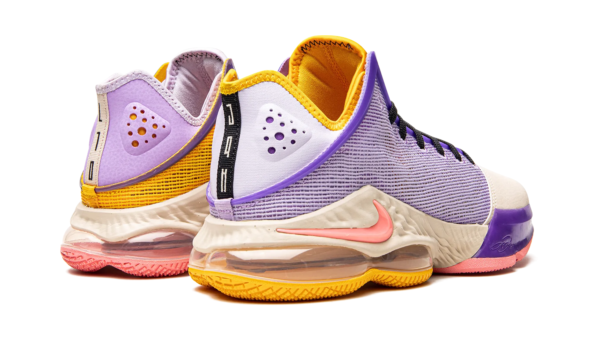 Indoor Traction Lebron XIX Low "Mismatch"