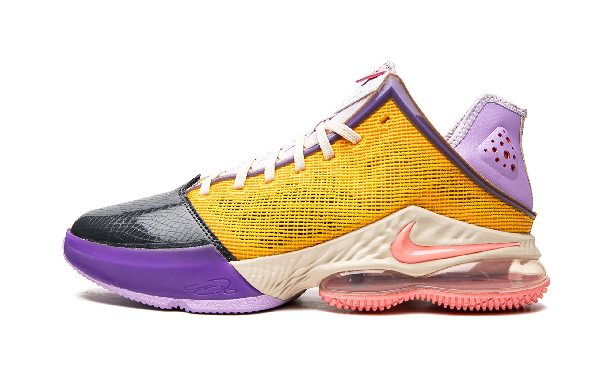 Lebron XIX Low "Mismatch" Ventilated Footbed