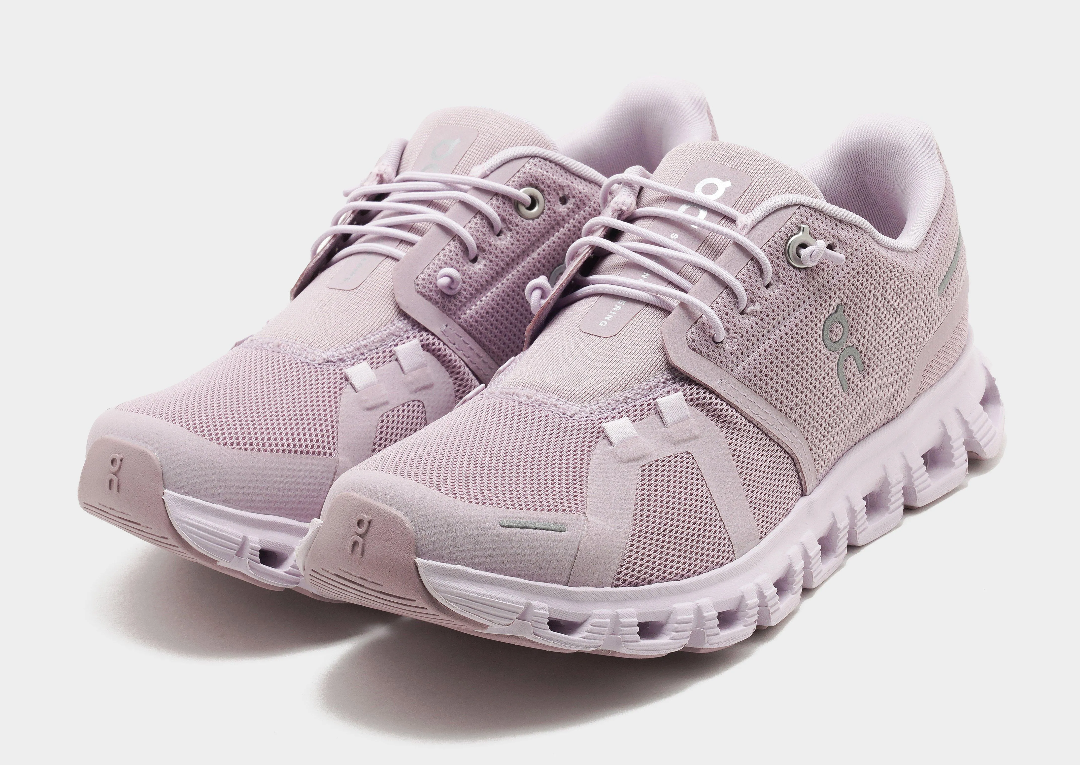 Durable Double Stitching Elevated Sole Cloud 6 Women's