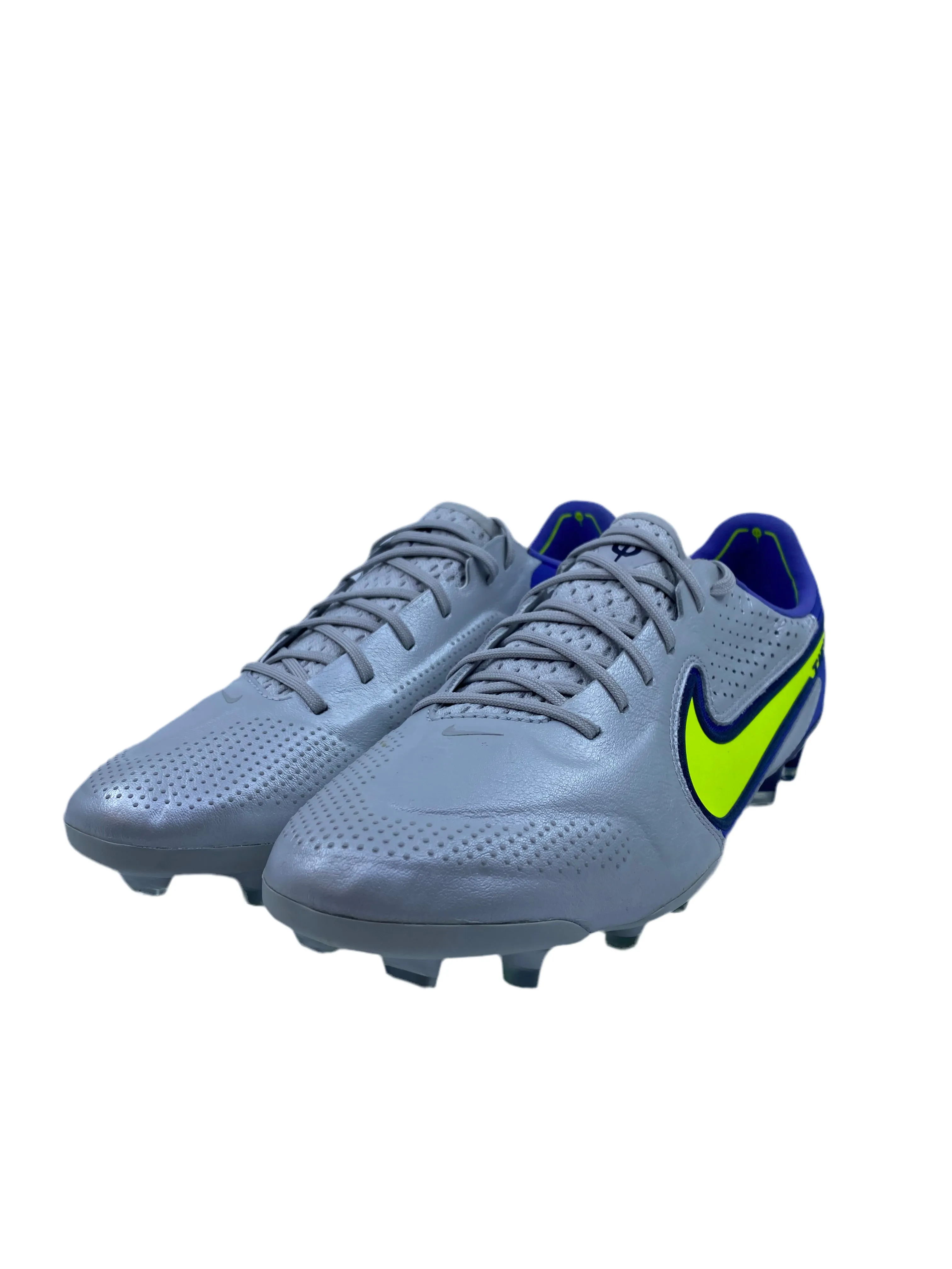 Nike Tiempo Legend 9 - Size 42 Fast Fit Wide Base
