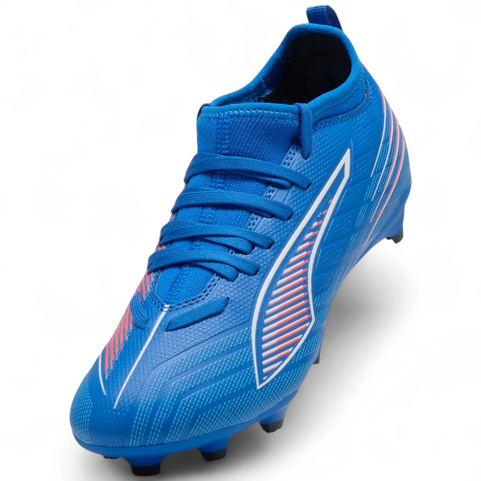 Aerodynamic Puma Ultra 6 Match Kids Firm Ground Football Boots